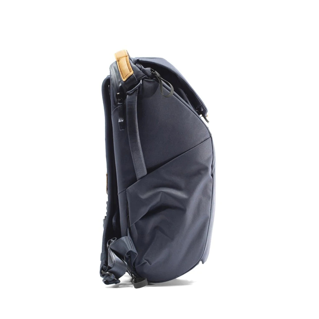 Peak Design Everyday Backpack V2 30L - Premium Camera & Laptop Backpack for Photographers & Travelers - Waterproof & Durable (Midnight) - Perfect for Commuting, Hiking & Urban Exploration