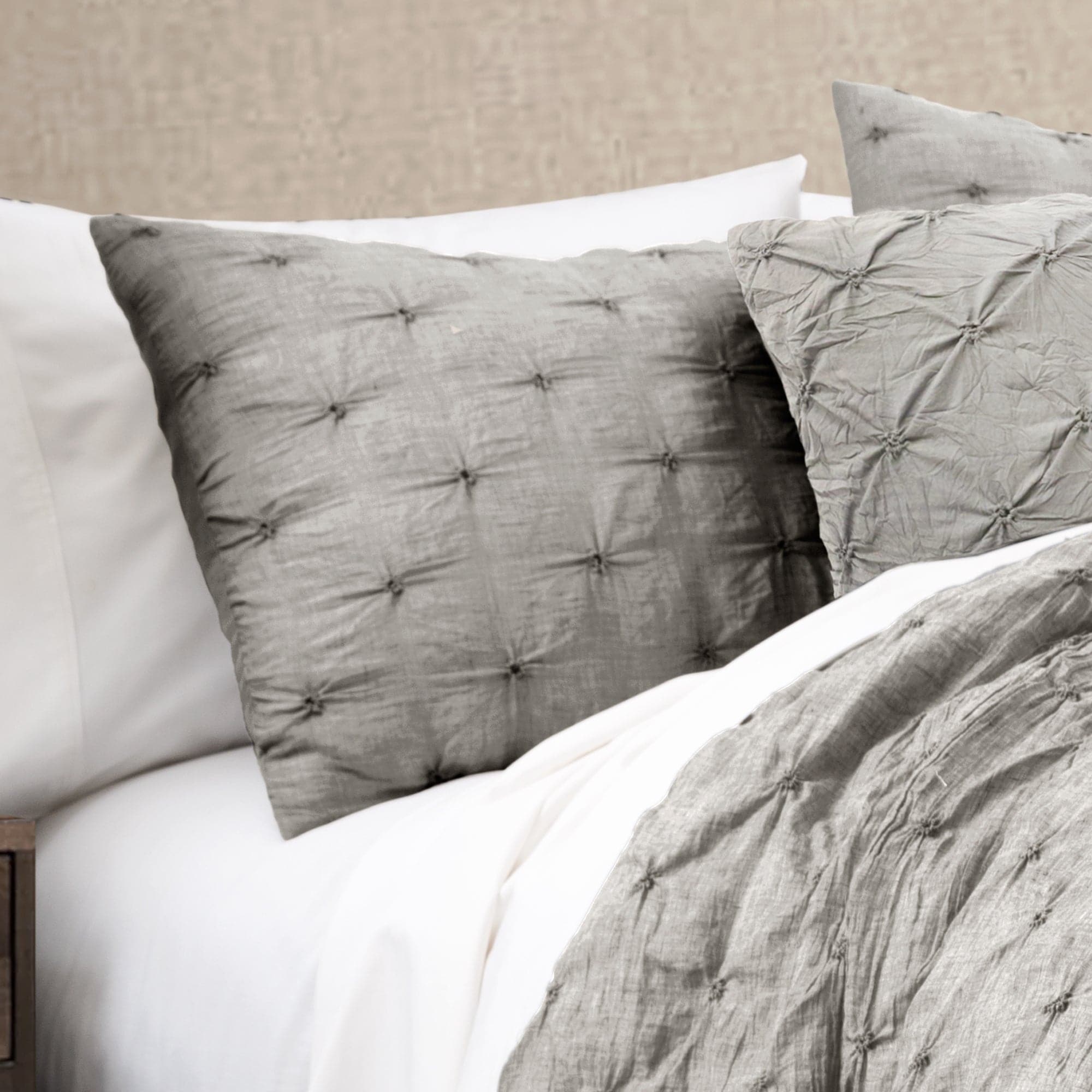 Ravello Pintuck 5-Piece Comforter Set - Queen Size Bedding with Pillow Shams - Luxury Soft Microfiber for Cozy Bedroom Decor
