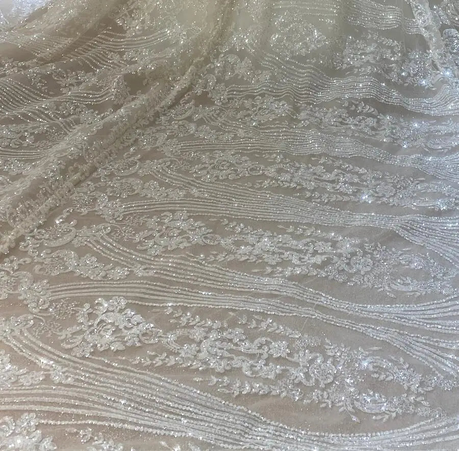 Elegant Luxury Wedding Dress with Flowing Long Train - Perfect for Bridal Ceremonies, Formal Events & Romantic Photos