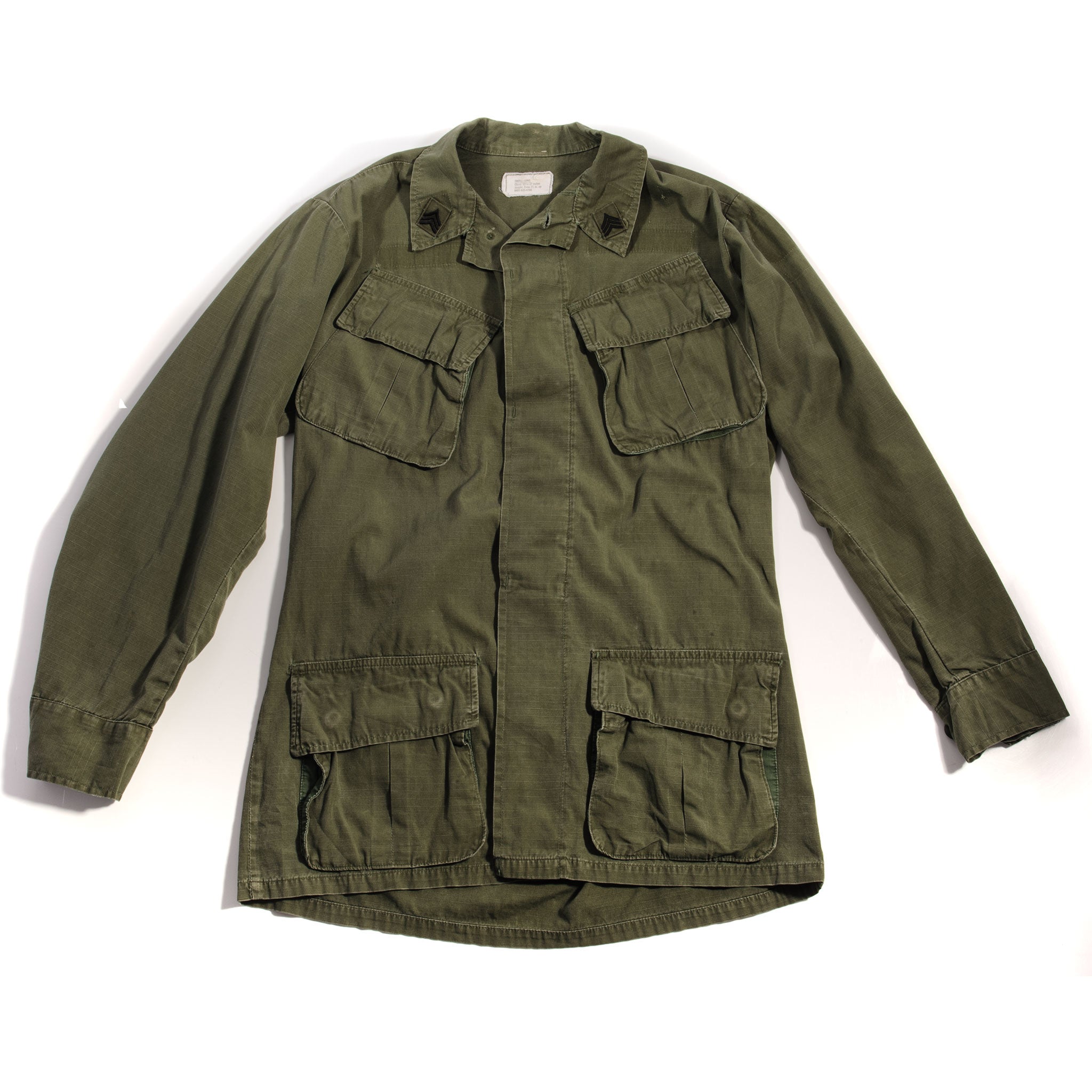 US Army 5th Pattern Tropical Combat Jacket - Vietnam War Era (1970) with Sergeant Patch - Size Small Long - Vintage Military Uniform for Reenactment & Collectors
