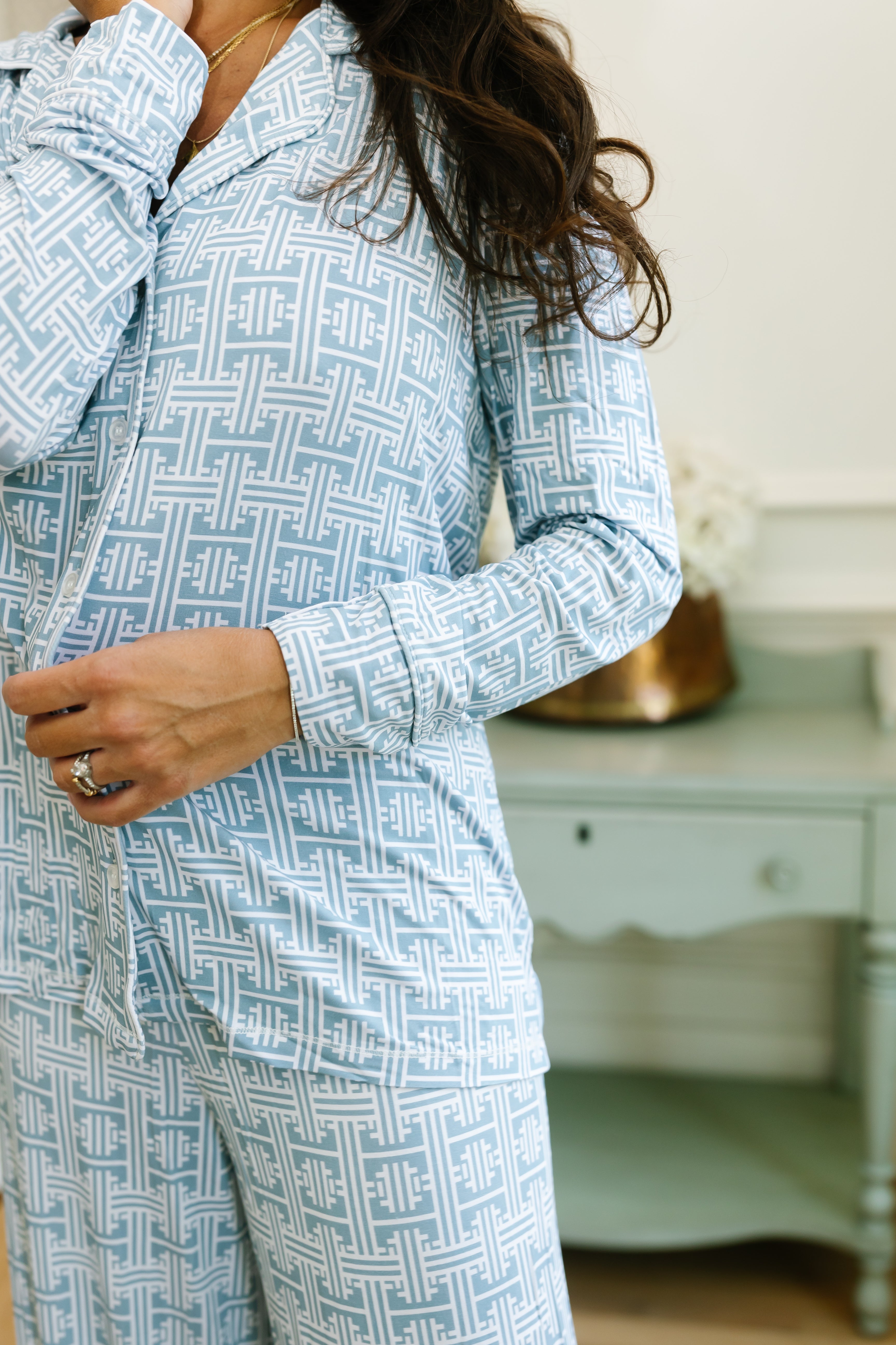 Dutch Long Sleeve Pajama Set - Cozy Sleepwear for Women & Men - Perfect for Winter Nights & Lounging at Home