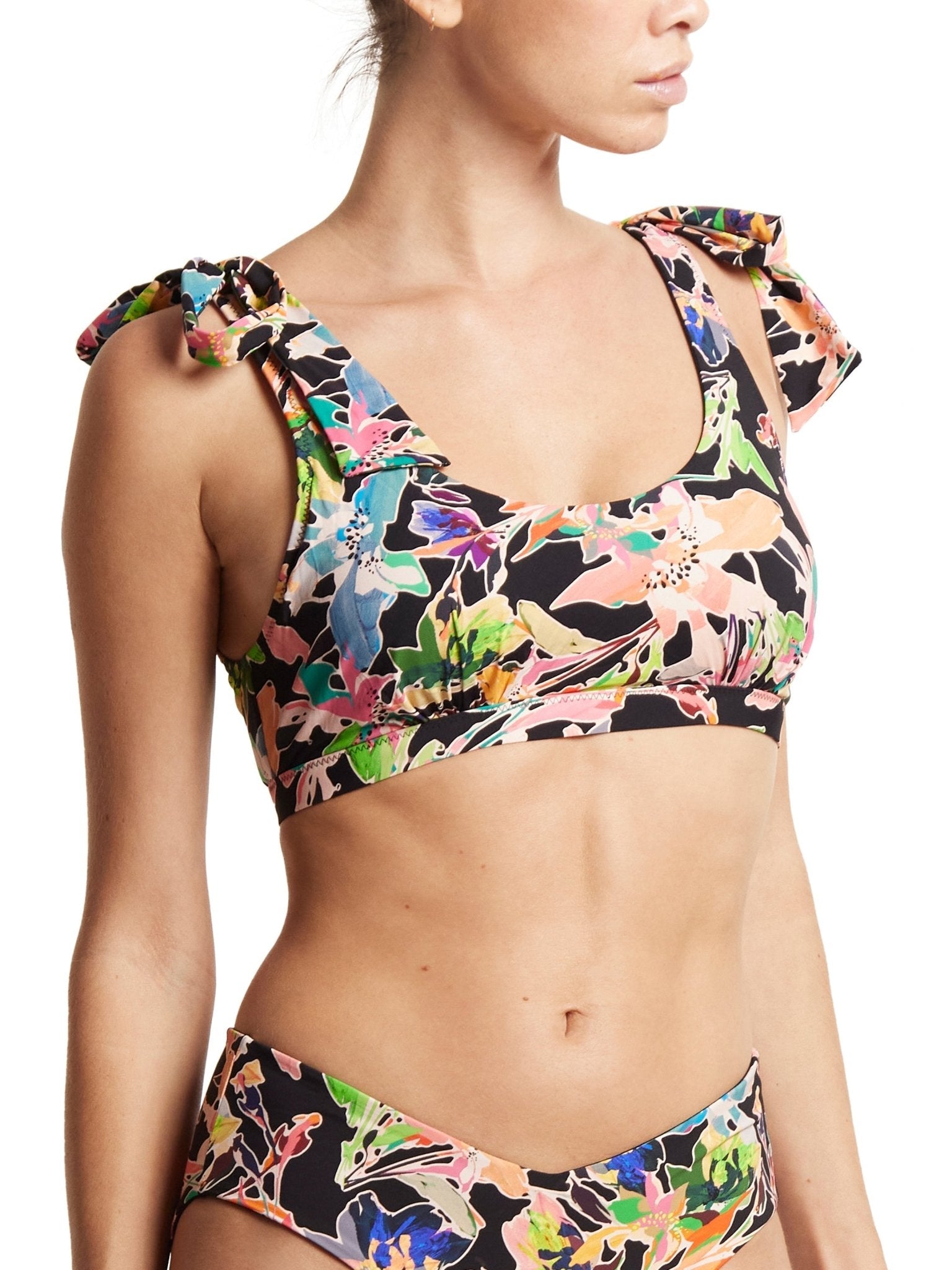 Women's Scoop Neck Swim Top - Flattering One Piece Bathing Suit for Beach & Pool - Perfect for Swimming, Sunbathing & Vacation