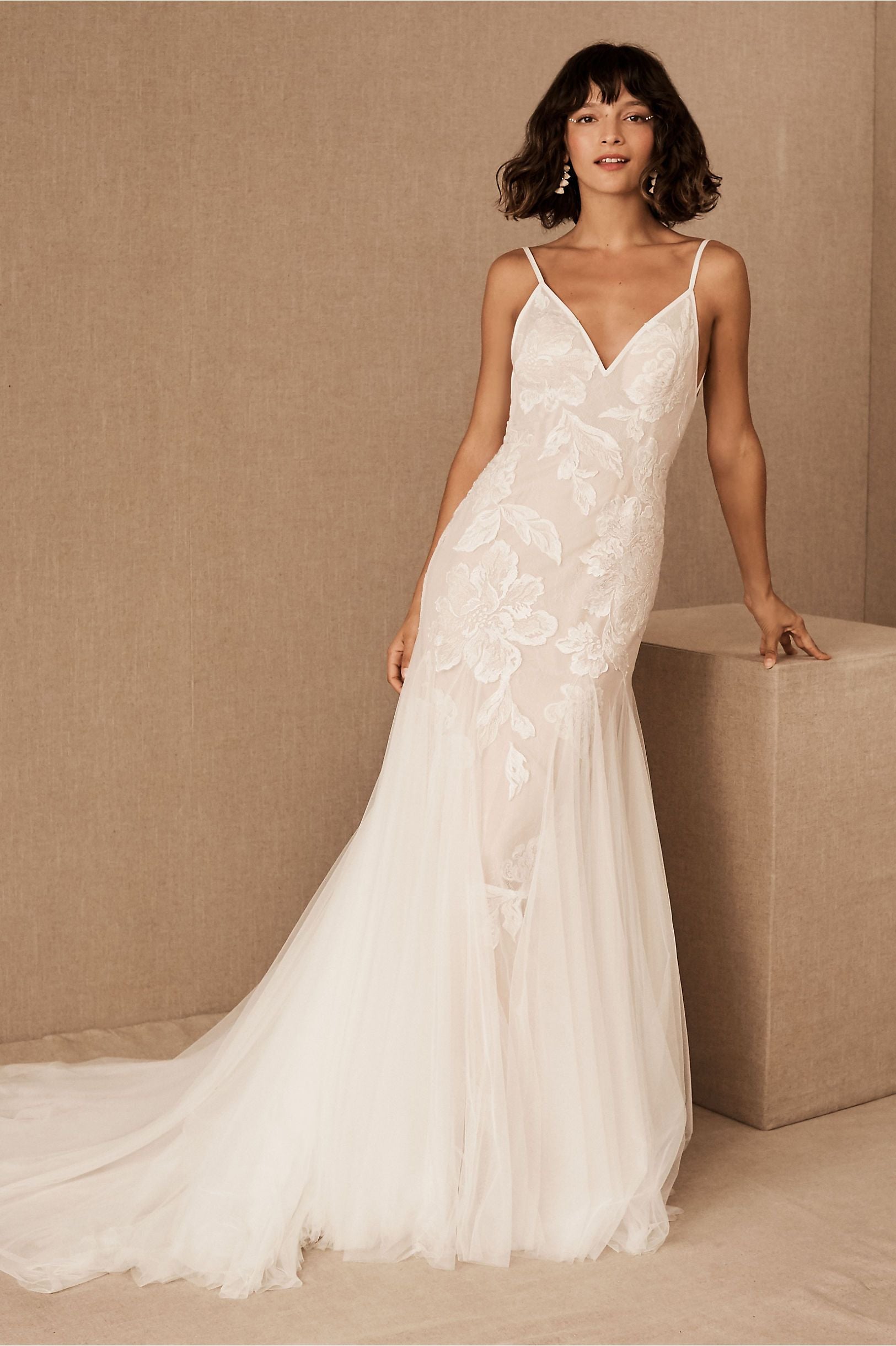 BHLDN Willowby Holden Gown - Elegant Wedding Dress for Brides | Perfect for Beach, Garden & Outdoor Ceremonies