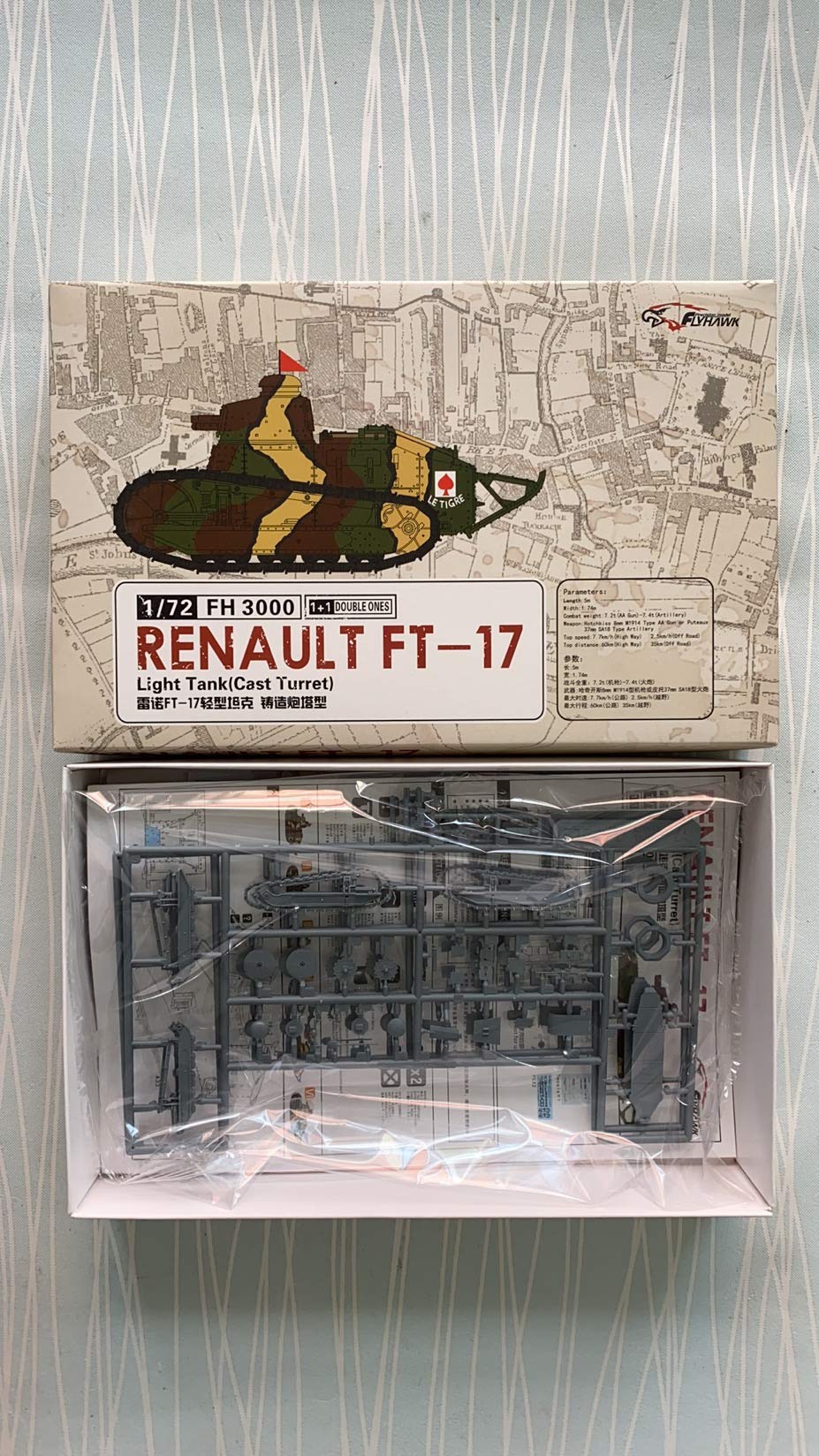 Flyhawk FH3000 1/72 Scale French Renault FT-17 Light Tank Model Kit with Cast Turret (1+1) - Perfect for Military Collectors, WWI Dioramas & Historical Model Building