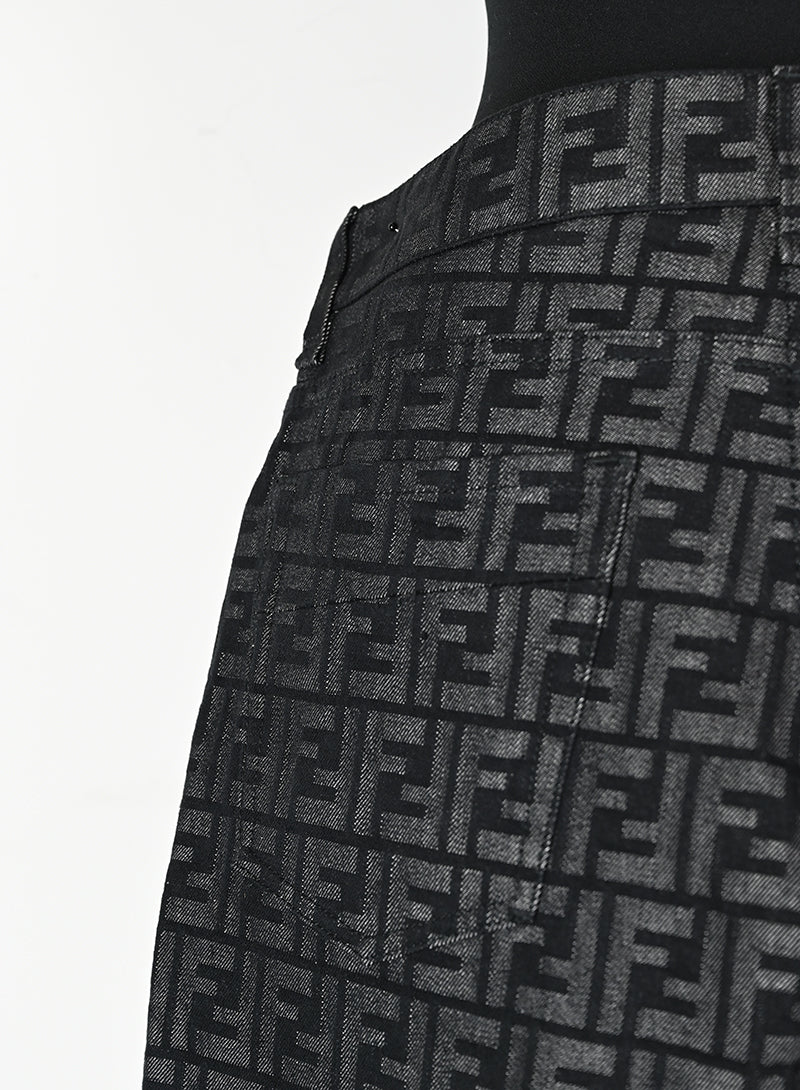 Fendi Zucca Gray and Black Jeans Size 46 - Stylish Designer Denim for Men | Perfect for Casual Outings and Nightlife