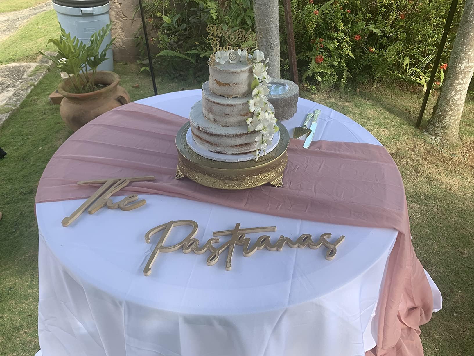 Electrician Wedding Cake Topper - Custom Power Lineman Mr & Mrs Cake Decorations for Bride & Groom | Perfect for Wedding, Engagement & Anniversary Parties | Cake Decor for Electrician-Themed Celebrations