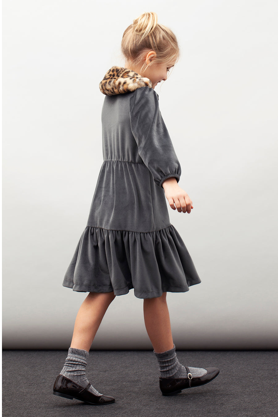 Vintage Velvet Girls Dress - Dark Grey Elegant Party & Holiday Outfit for Special Occasions