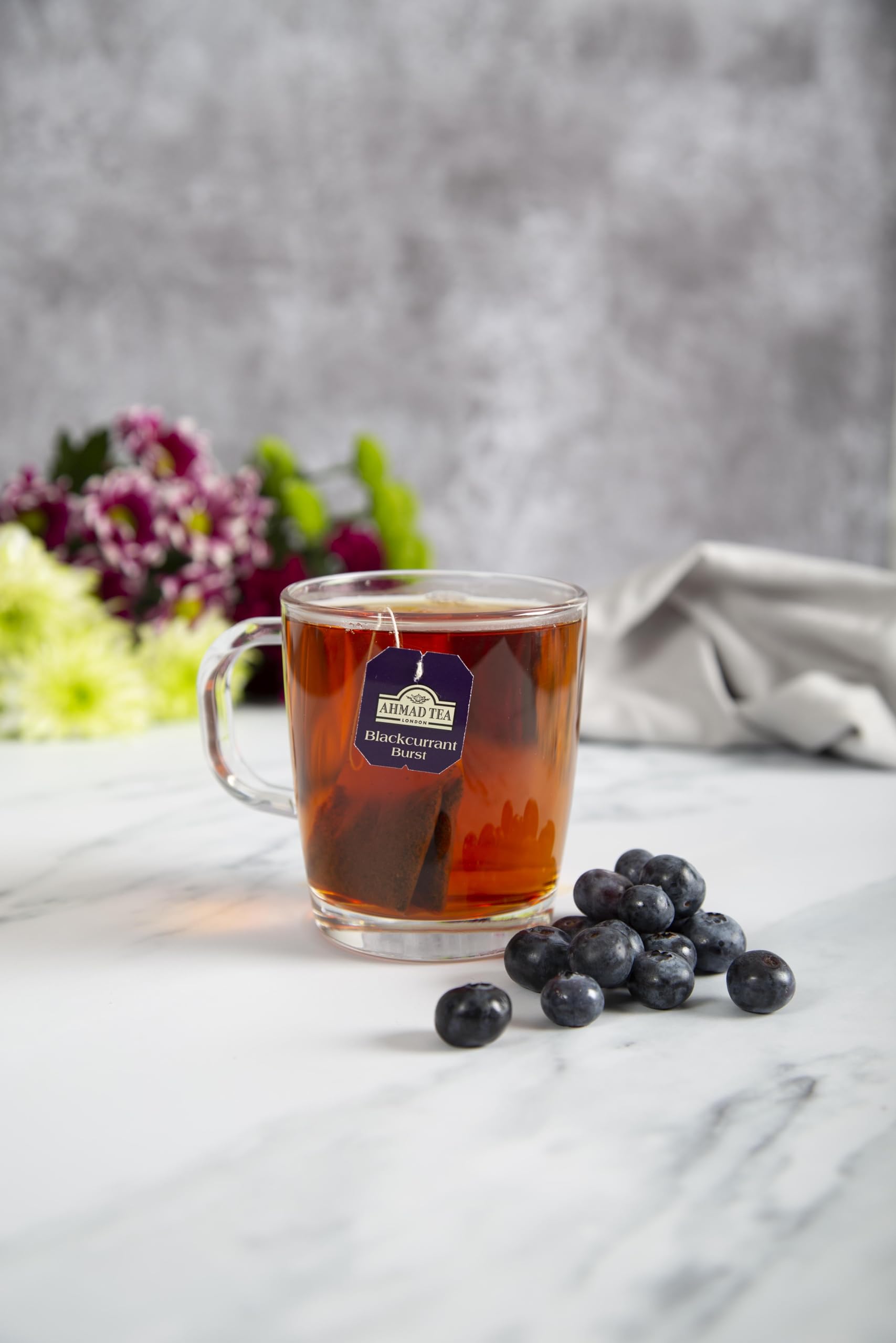 Ahmad Tea Black Currant Flavored Black Tea - 20 Tea Bags | Premium Fruit Infused Tea for Relaxation & Afternoon Tea Time