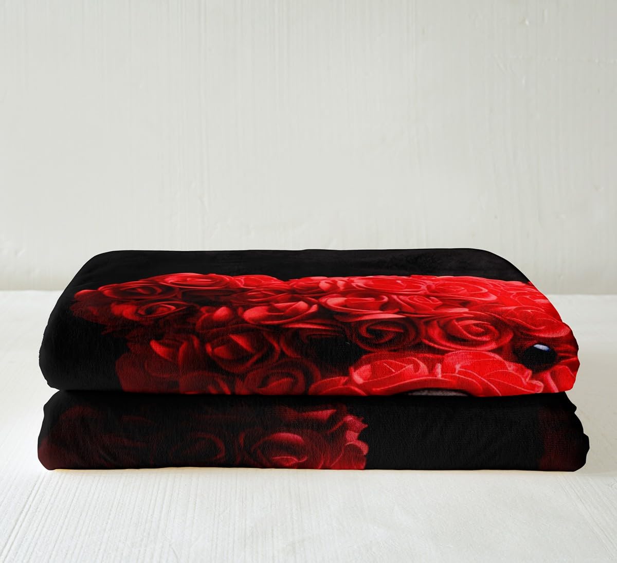 Red Roses Sherpa Fleece Throw Blanket - Ultra Soft Plush Floral Print Blanket for Sofa, Couch & Bed (60x80 Inch) - Romantic Rose Pattern Cozy Blanket Gift for Valentine's Day, Anniversary & Home Decor