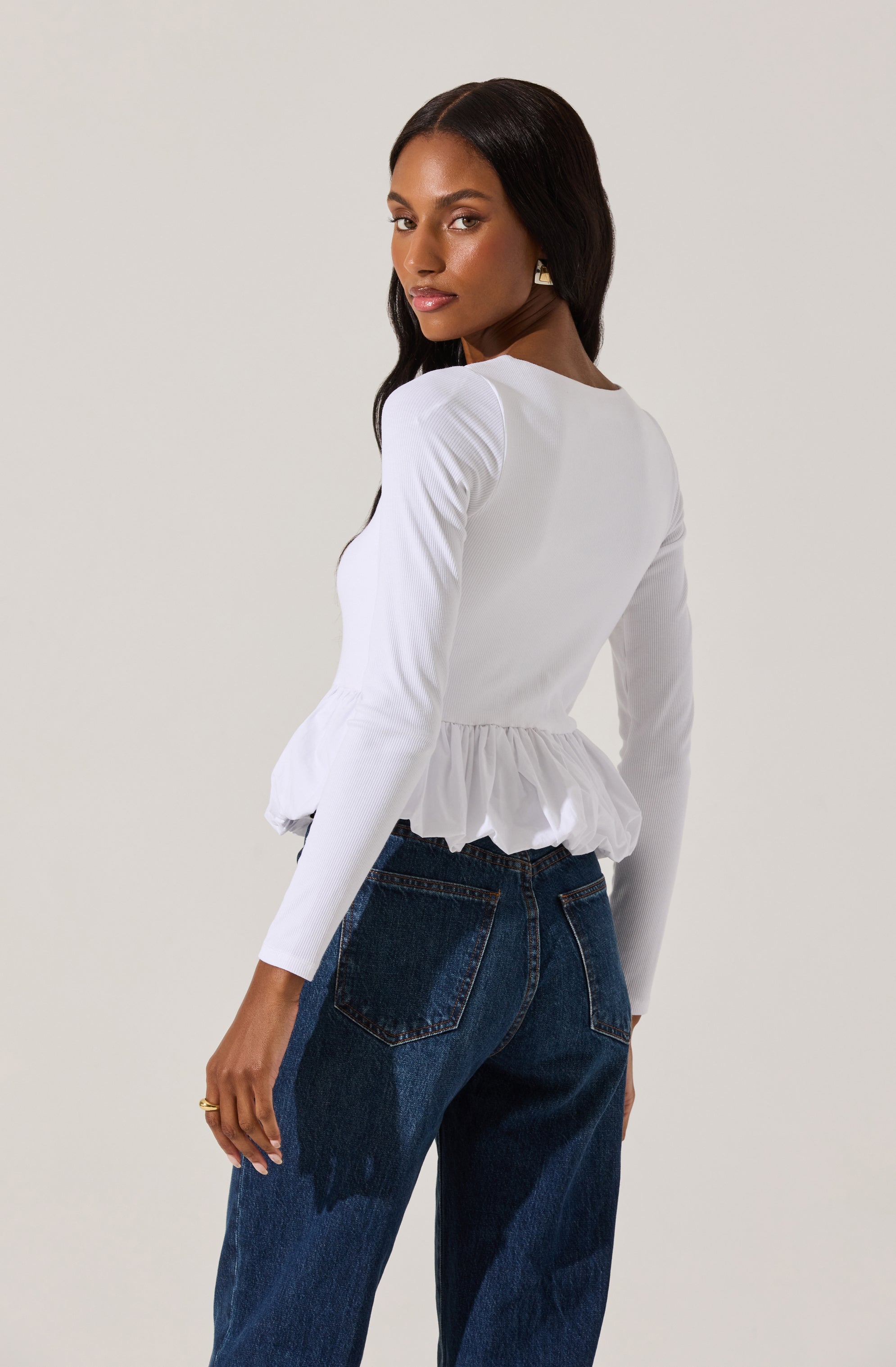 Stylish Bubble Hem Peplum Top for Women - Flowy Blouse with Ruffle Detail - Perfect for Casual Outings, Office Wear & Date Nights