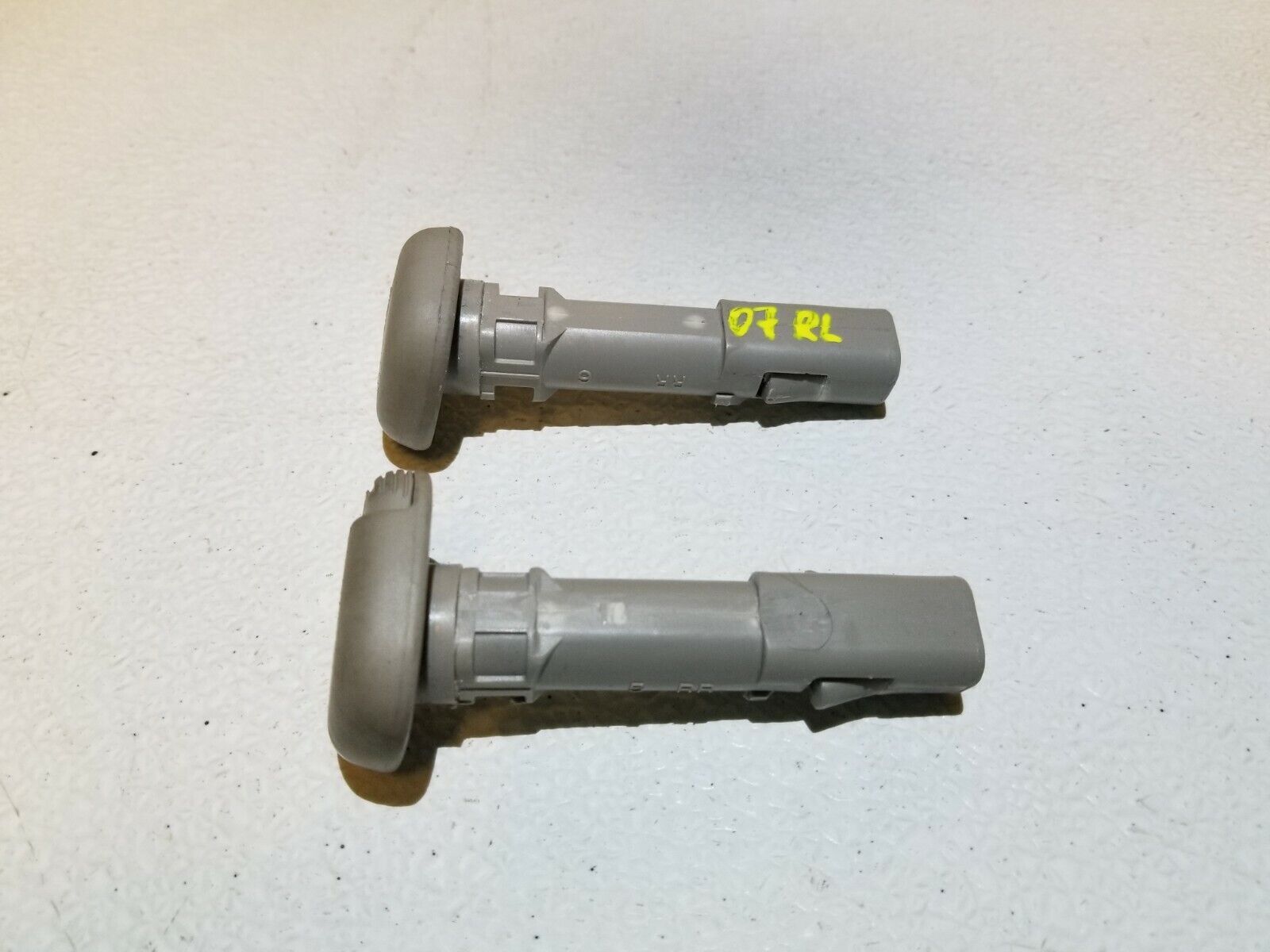 05-08 Acura RL Front Driver Seat Headrest Guide Sleeve (2-Piece Set) - OEM Replacement Part for Comfortable Driving Experience