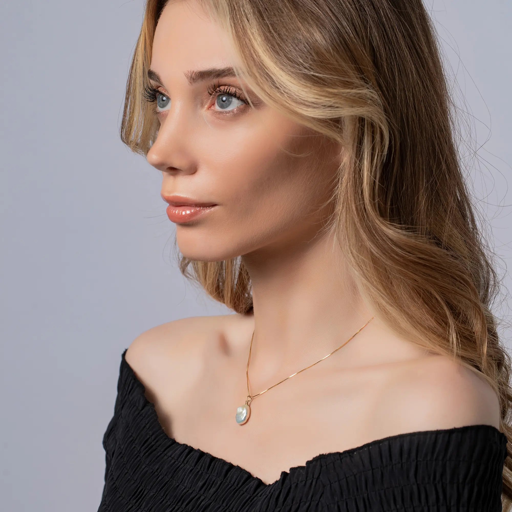 Elegant Box Chain Pearl Pendant Necklace for Women - Perfect for Weddings, Parties & Special Occasions