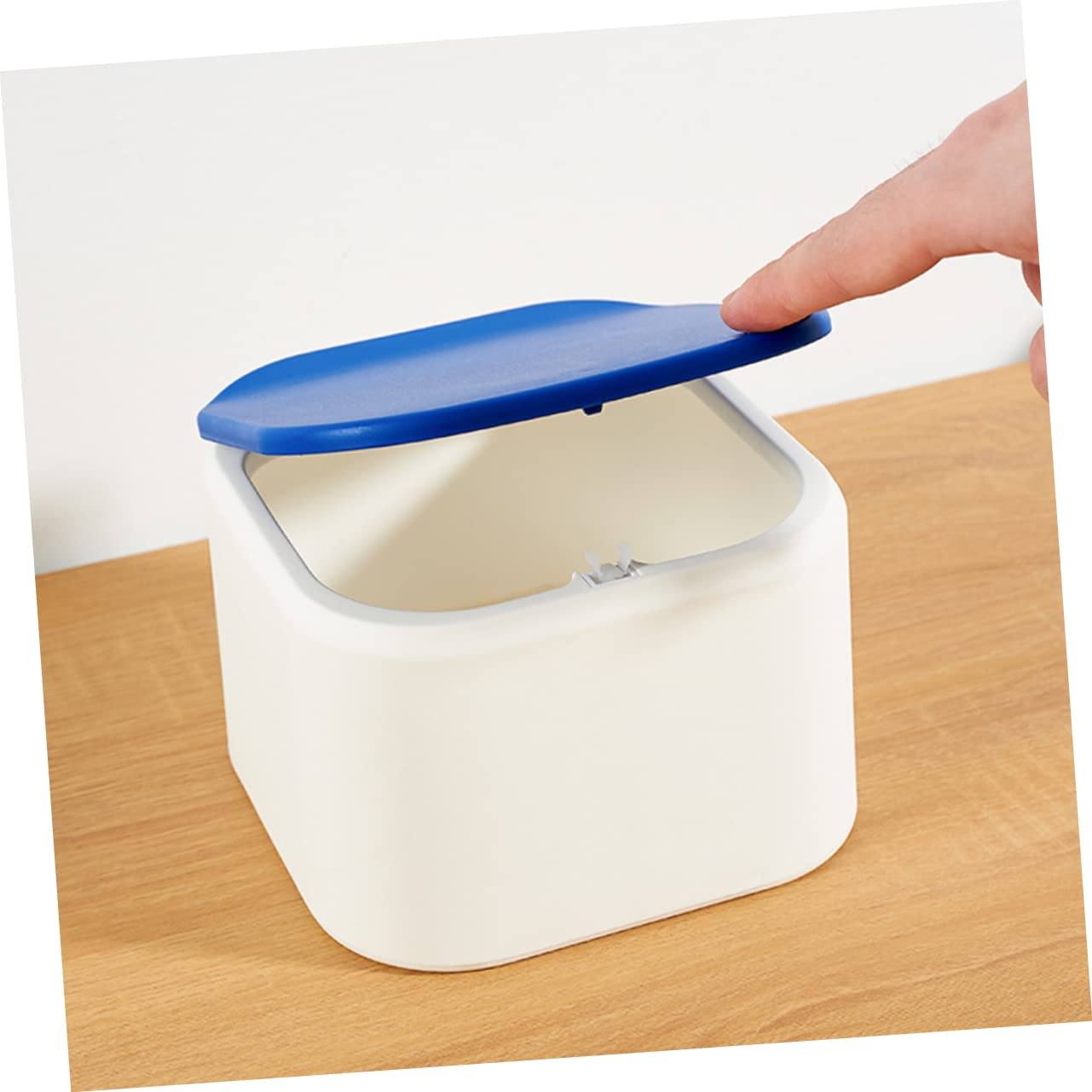 PRETYZOOM Desktop Storage Box - Refillable Wet Wipes Dispenser Case with PP Blue Design | Perfect for Office, Baby Care & Travel Organization