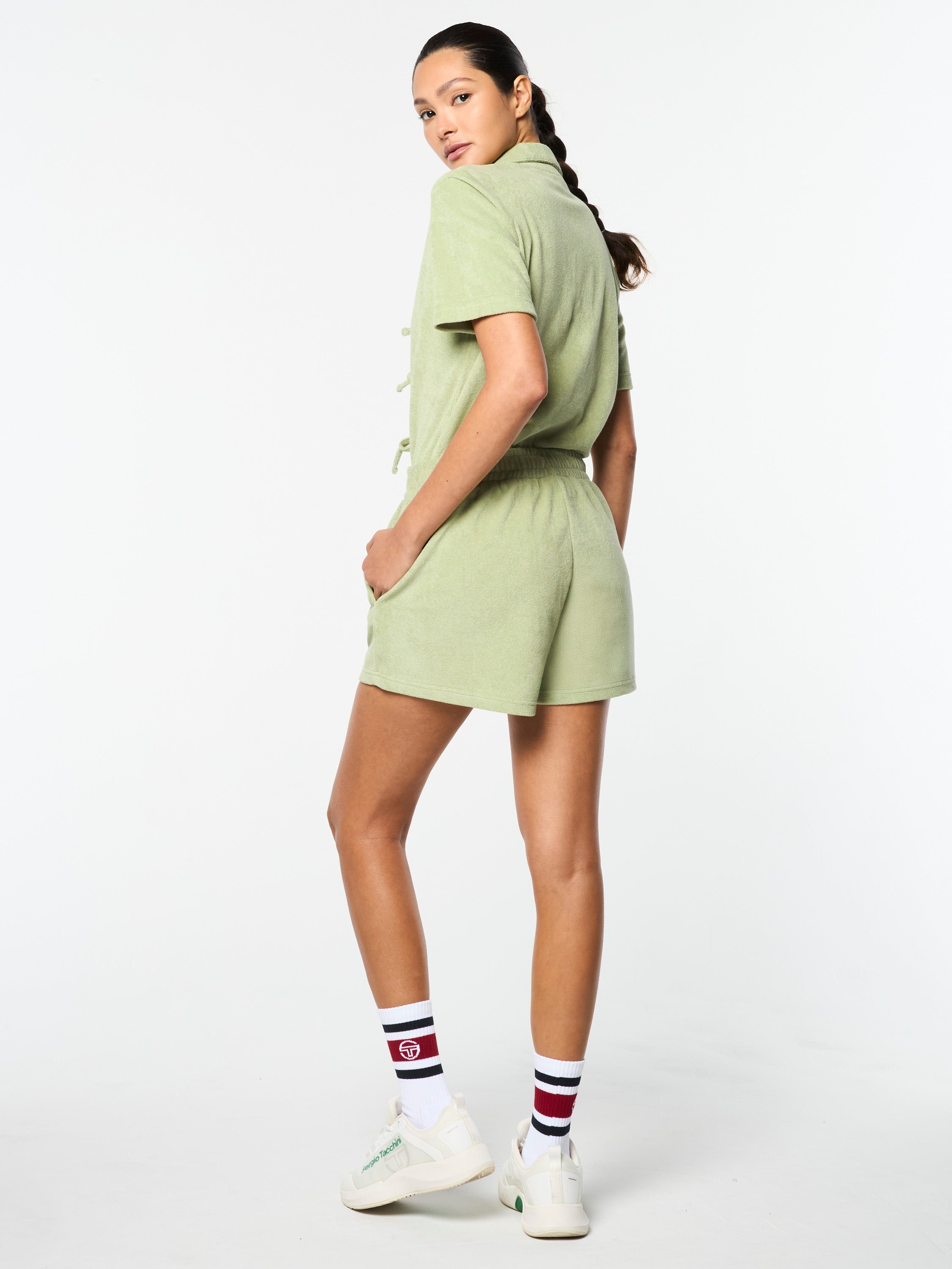 Edda Short Reseda - Stylish and Comfortable Women's Shorts for Casual Wear, Outdoor Activities, and Summer Fashion