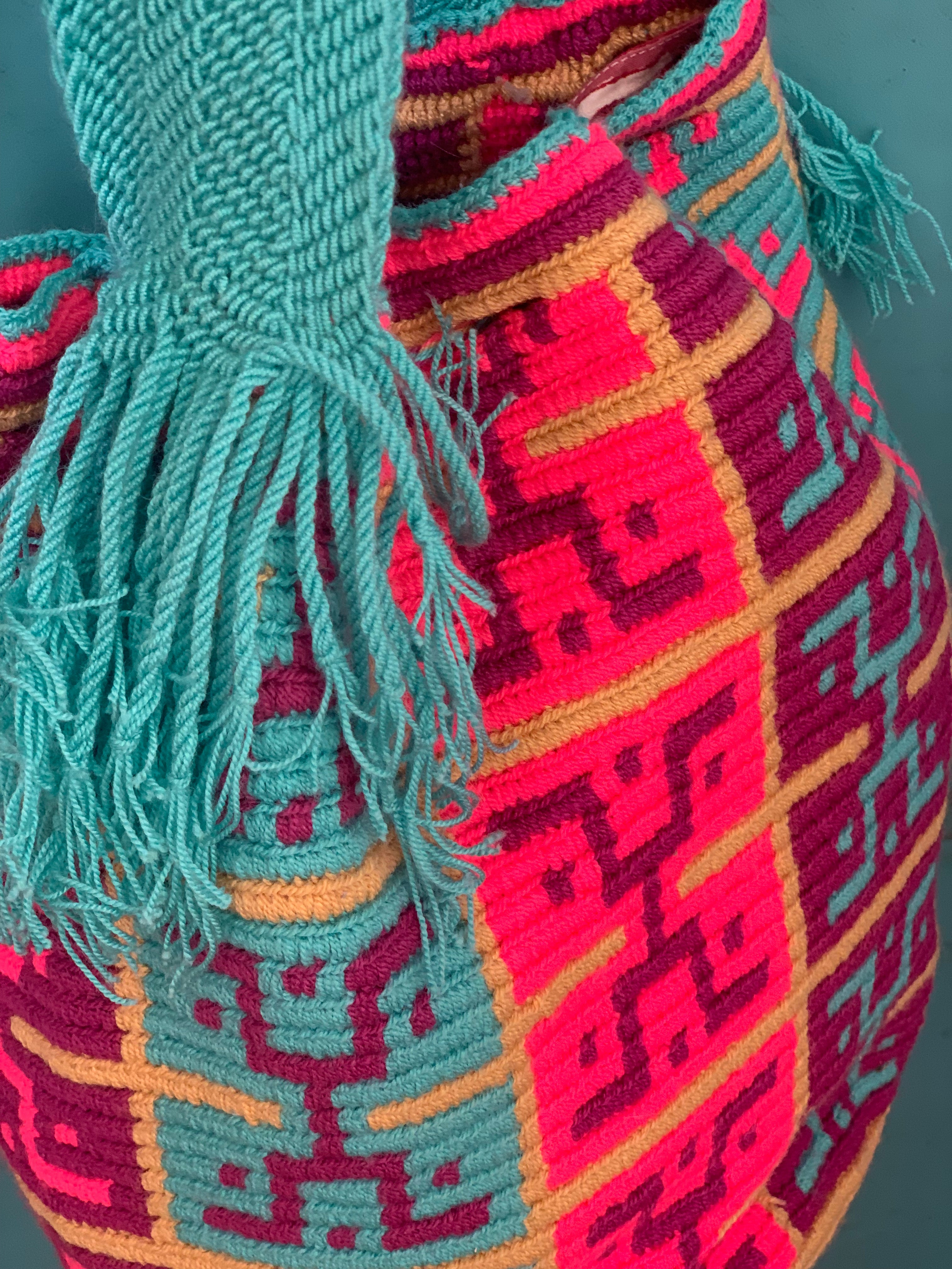Authentic Handmade Wayuu Colombian Crossbody Bag - Stylish & Durable Boho Shoulder Purse for Women | Perfect for Beach, Travel & Everyday Use