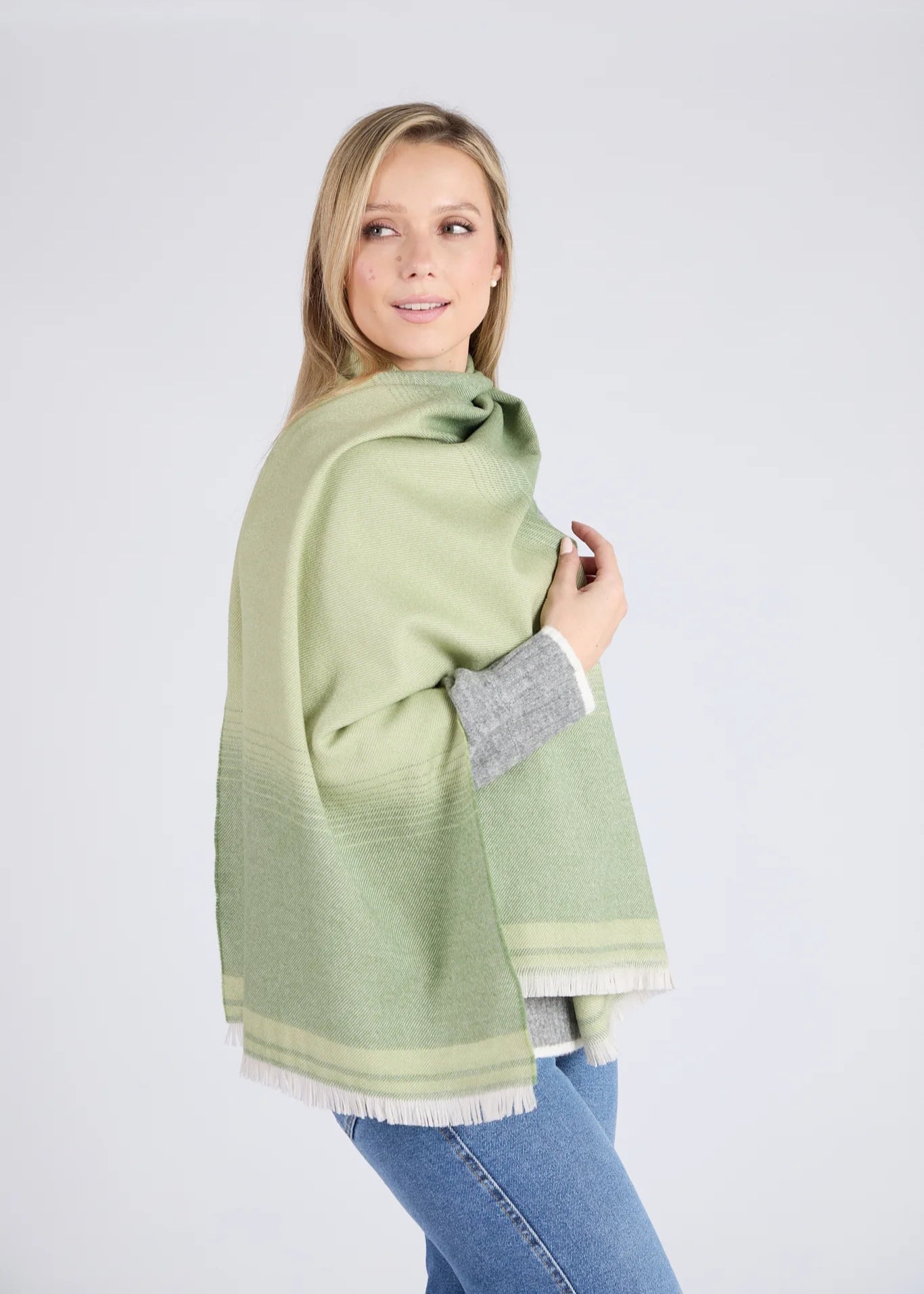 Foxford Giant Merino Wool Scarf - Soft Warm Winter Wrap, Oversized Blanket Shawl for Women & Men | Perfect for Outdoor Activities, Travel & Cozy Home Use