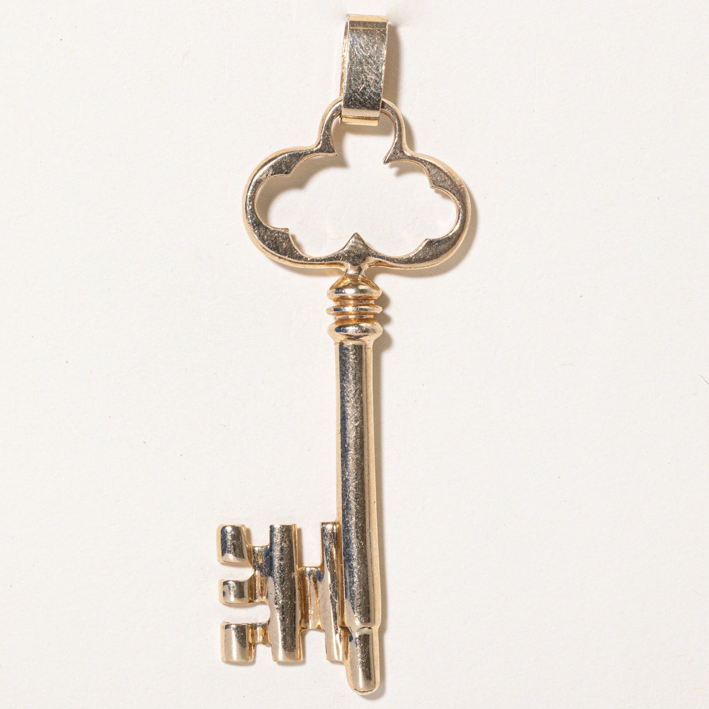 10K Yellow Gold Key Pendant Necklace for Women - Elegant Jewelry Gift for Birthday, Anniversary & Special Occasions - Perfect for Layering or Everyday Wear