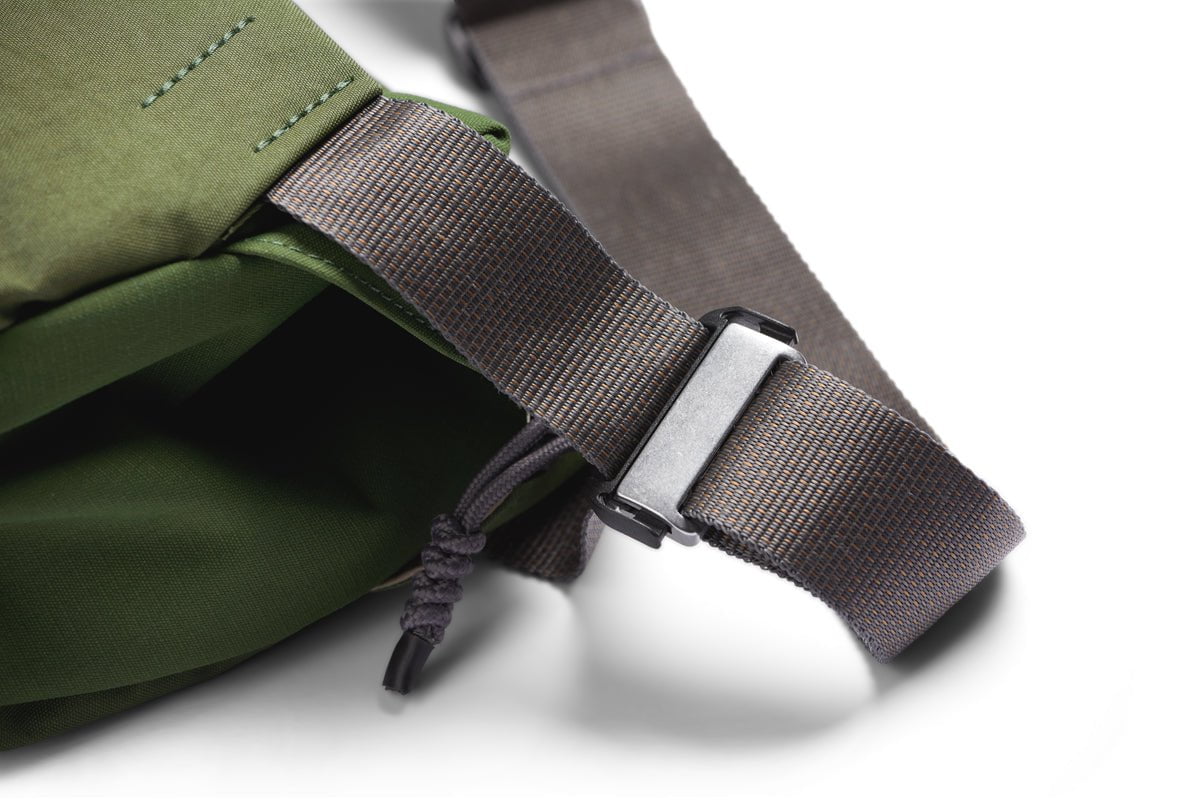 Bellroy Venture Sling 9L Crossbody Bag - Lightweight & Water-Resistant Travel Sling Pack for Men & Women - Perfect for Hiking, Commuting & Everyday Carry