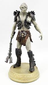Eaglemoss The Hobbit Trilogy Collector's Model - Bolg at Dol Guldur - Detailed Miniature Figure for Display & Collection - Perfect for Tolkien Fans & Fantasy Decor