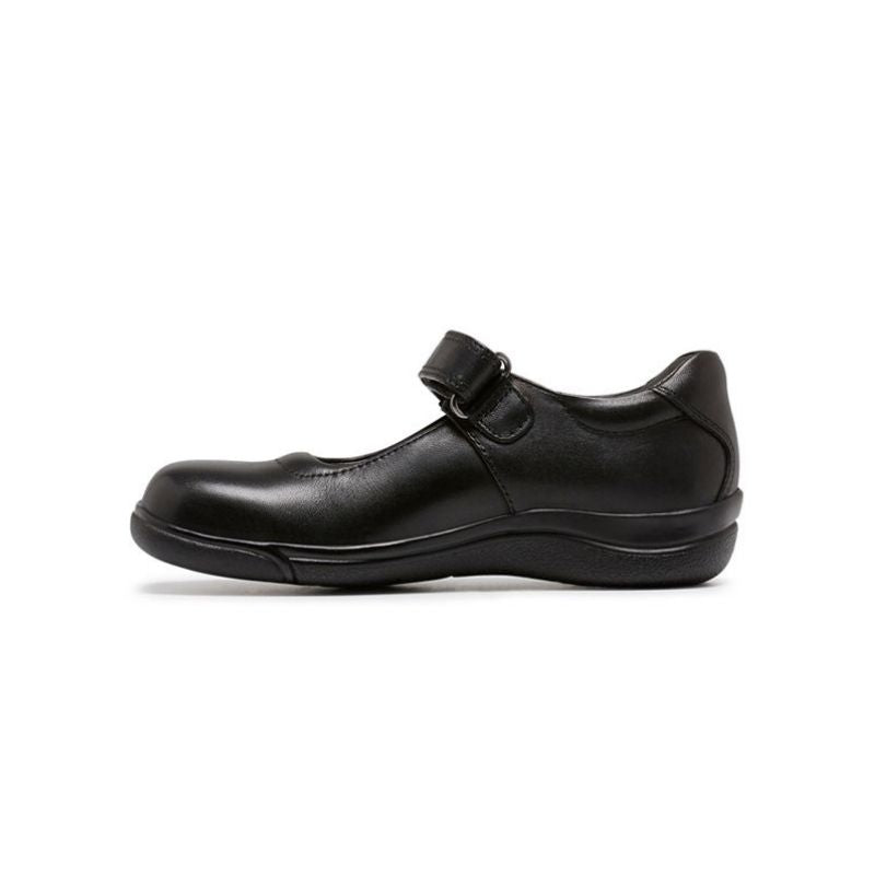 Clarks Petite Junior Kids Shoes - Comfortable & Stylish School Shoes for Girls & Boys - Perfect for School, Play & Everyday Wear