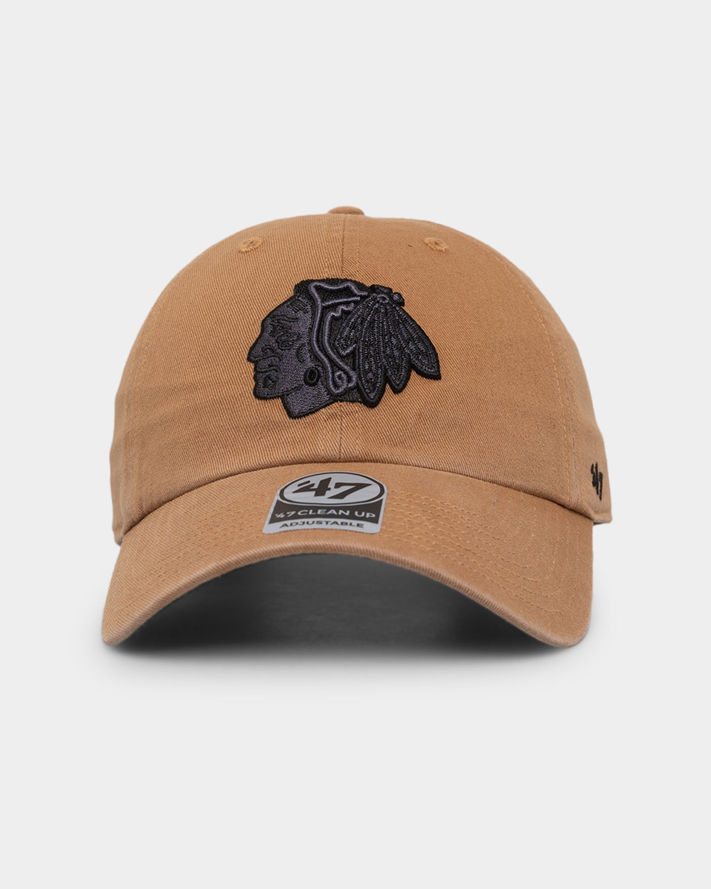 47 Brand Chicago Blackhawks '47 Clean Up Adjustable Strapback Hat - Camel Color Vintage Style Baseball Cap for Men & Women - Perfect for Sports Games, Outdoor Activities and Casual Wear