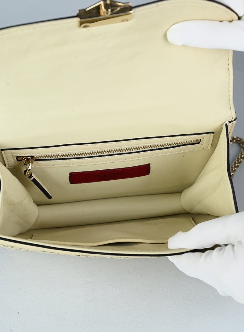 Valentino White Leather Handbag with Floral Design - Perfect for Women's Fashion, Parties & Special Occasions