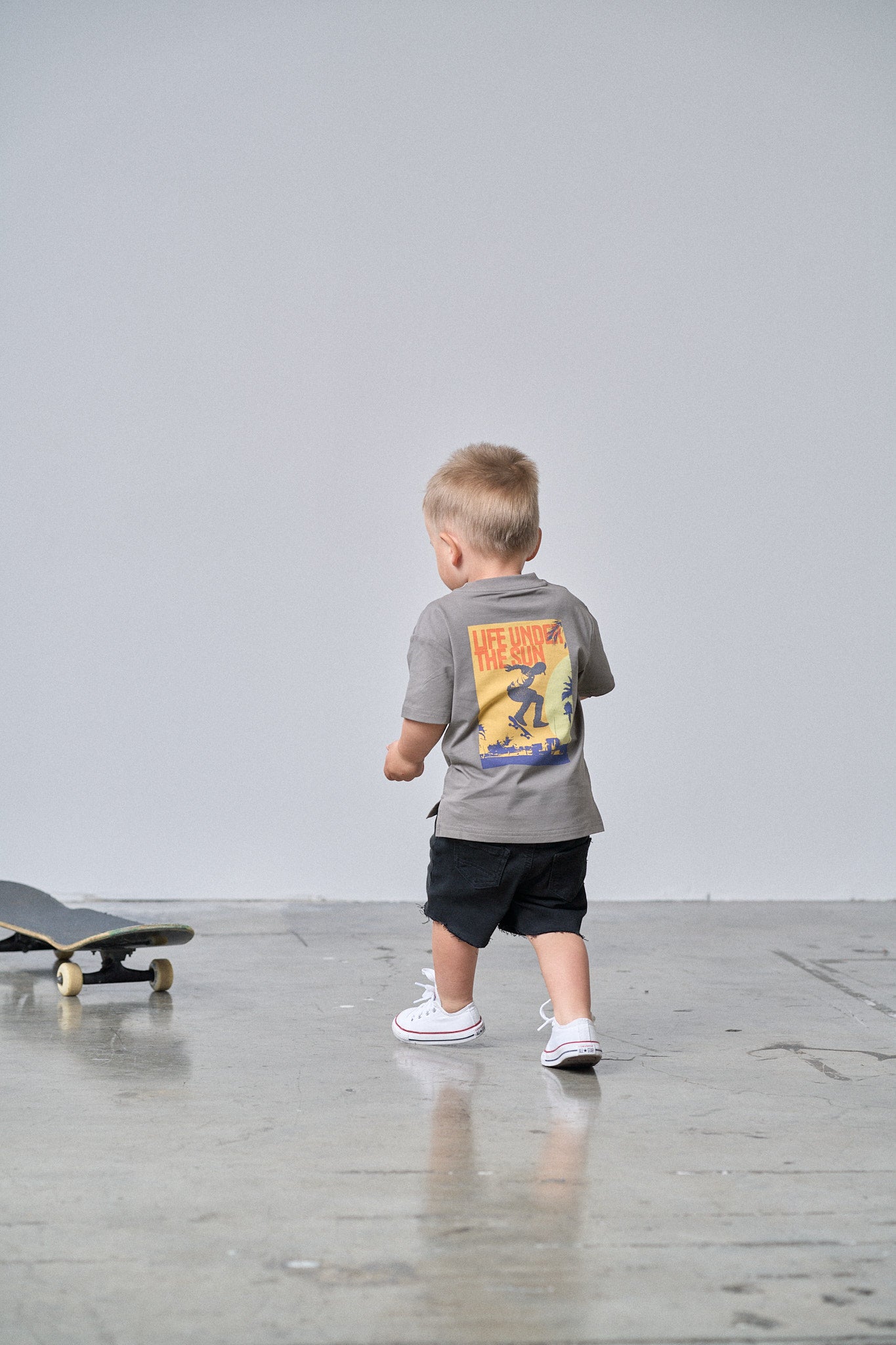 Skate Bro Tee - Trendy Skateboard T-Shirt for Men | Cool Streetwear Graphic Tee | Perfect for Skateboarding, Casual Wear & Urban Fashion