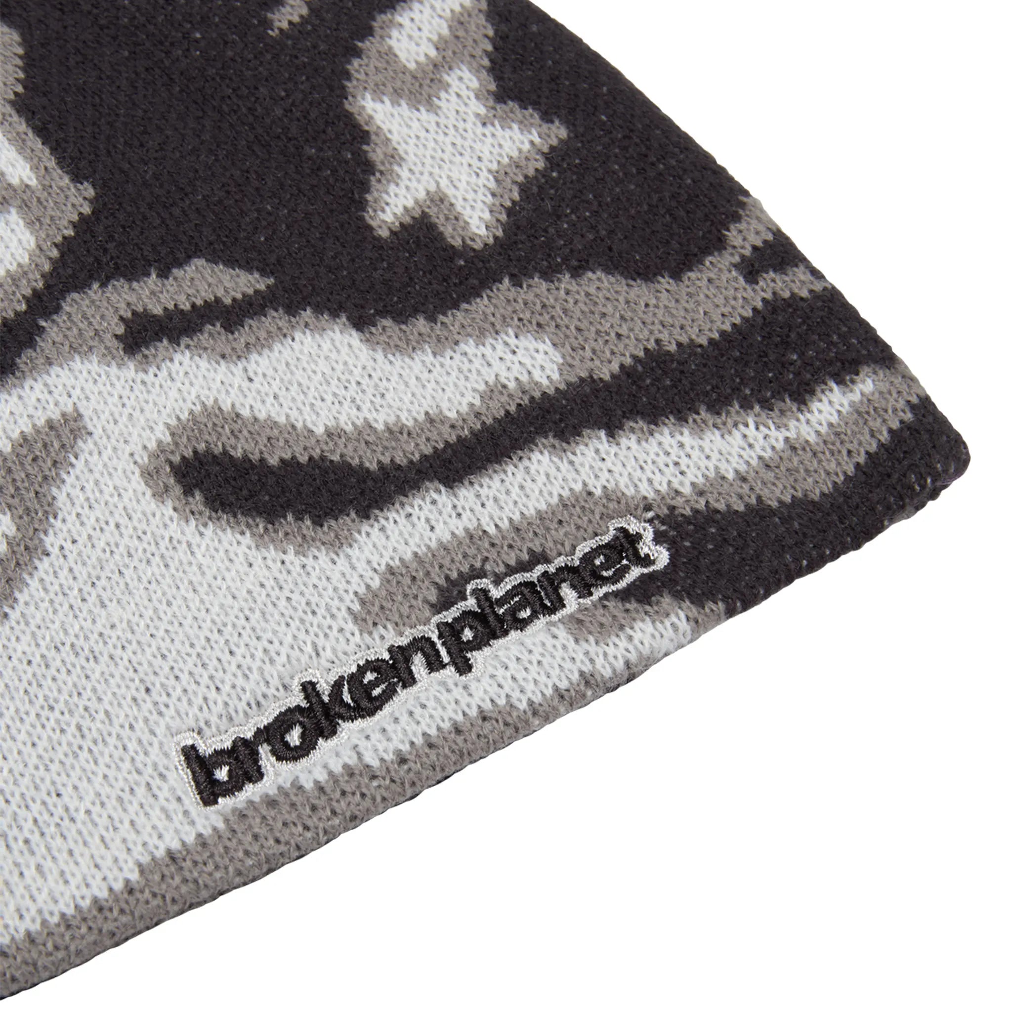Broken Planet Star Camo Beanie - Trendy Camouflage Winter Hat for Men & Women - Perfect for Outdoor Activities, Skiing, and Streetwear Fashion