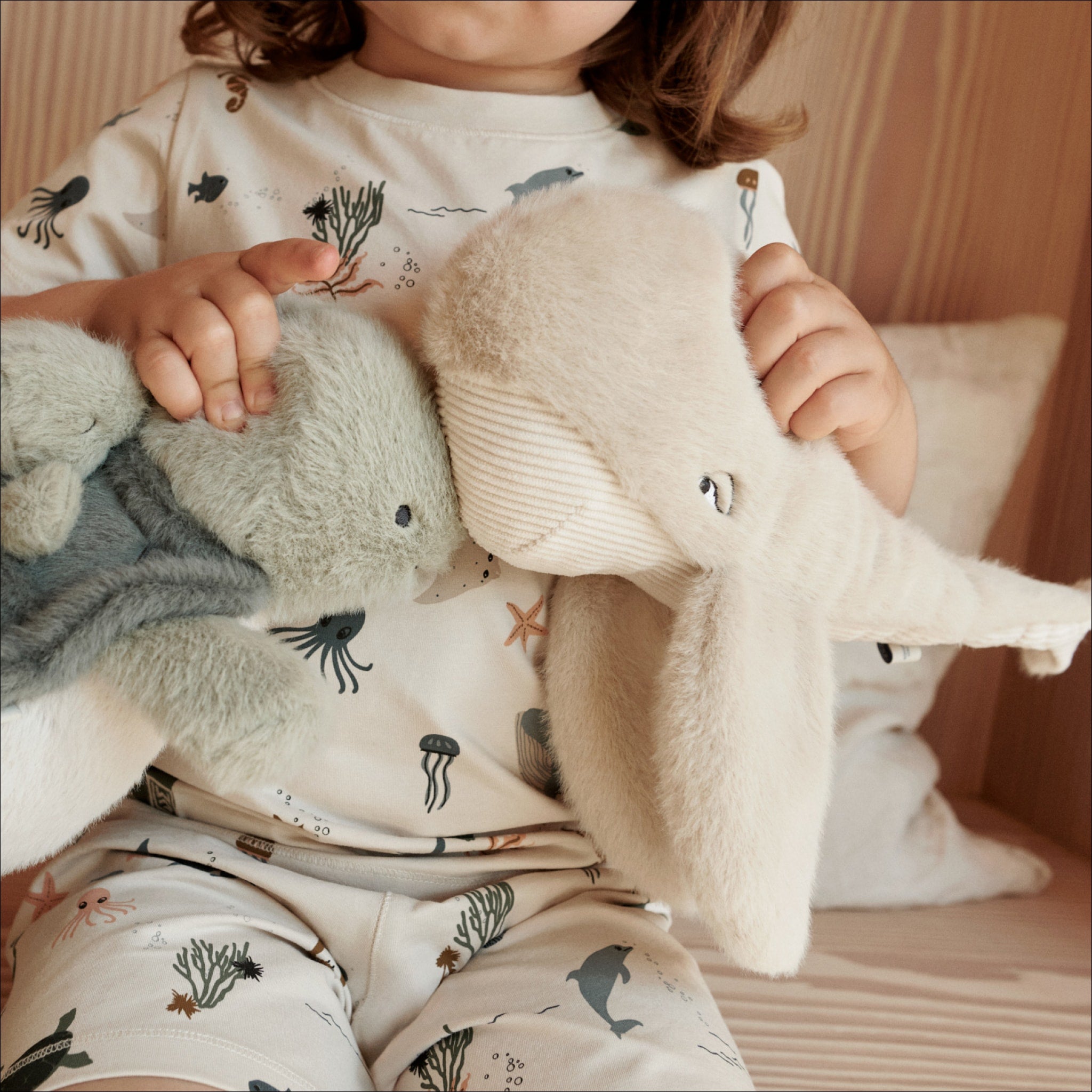 LIEWOOD Berman Whale Stuffed Animal - Soft Plush Whale Toy for Kids, Cute Mist Gray Whale Pillow for Nursery Decor & Cuddling Companion