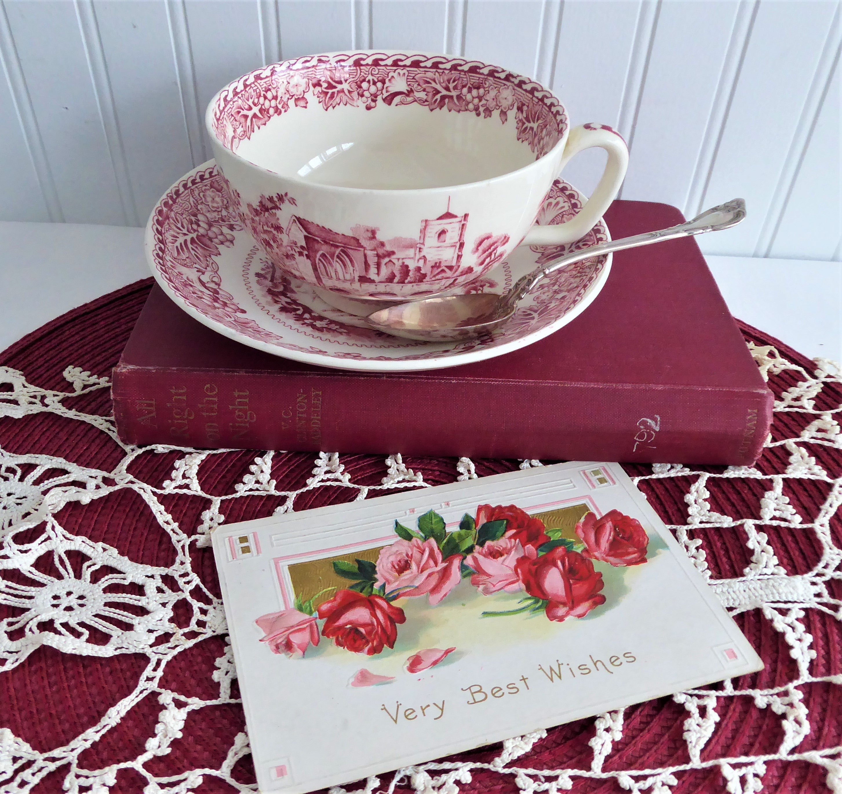 Vintage 1930s Red Transferware Breakfast Cup and Saucer Set - Woods Waltham Abbey England - Rare Collectible Tea Cup for English Breakfast, Afternoon Tea & Antique Home Decor