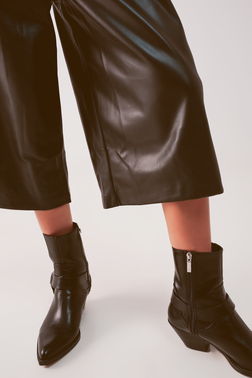 Black Faux Leather Wide Leg Pants for Women - Stylish & Comfortable High Waist Trousers for Casual Outings, Office Wear & Evening Events