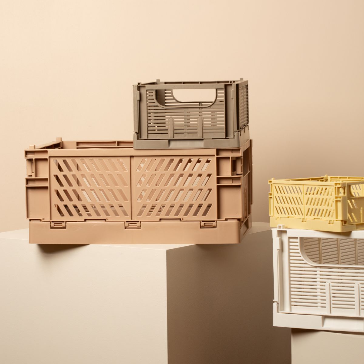 DESIGNSTUFF Slant Collapsible Storage Crate Medium 13