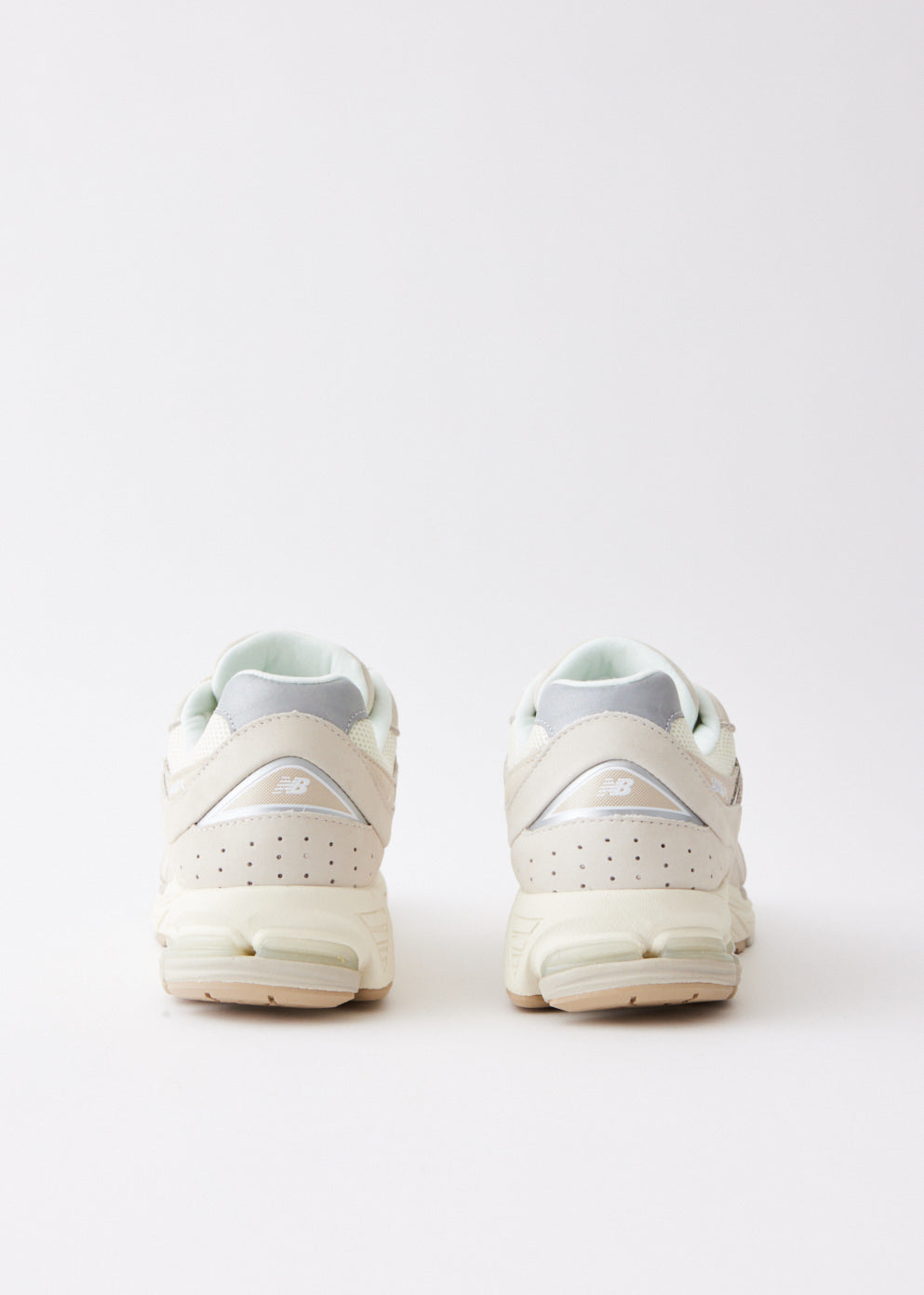 New Balance 2002RAA 'Cream' Retro Running Sneakers for Men - Lightweight Comfortable Casual Shoes for Walking, Gym & Everyday Wear