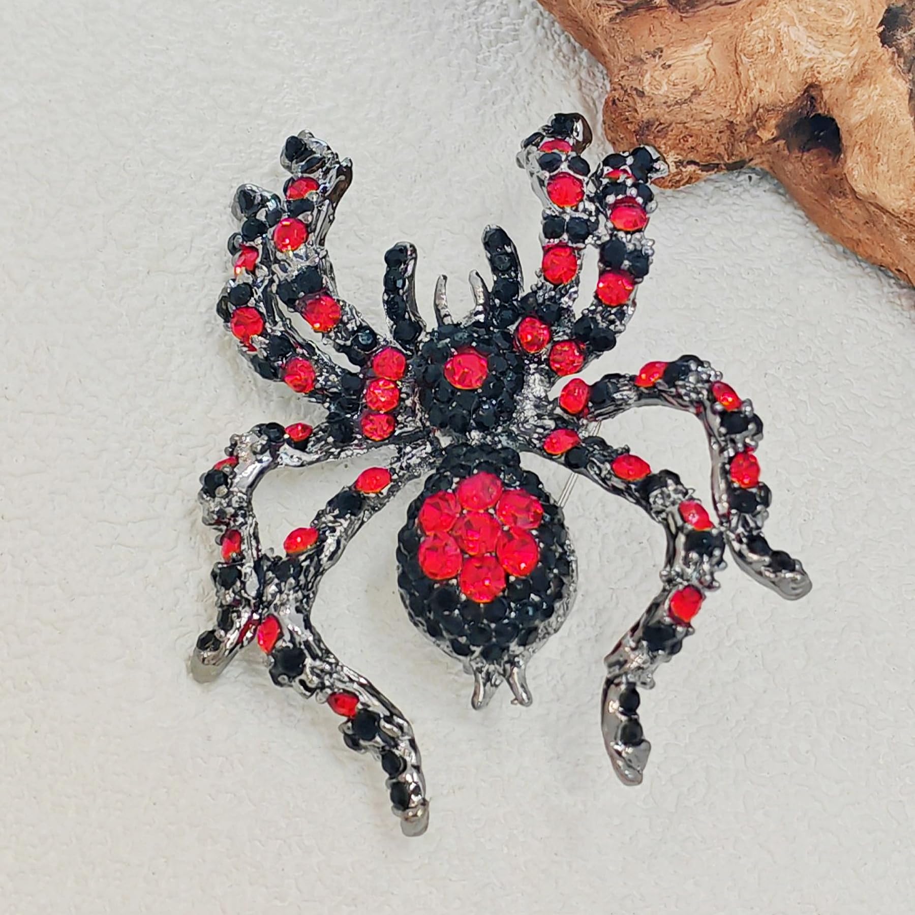 Halloween Spider Brooch Pin - Black & Red Crystal Gothic Jewelry for Costumes, Parties, and Spooky Season Accessories | Perfect for Halloween Outfits, Cosplay, and Themed Events