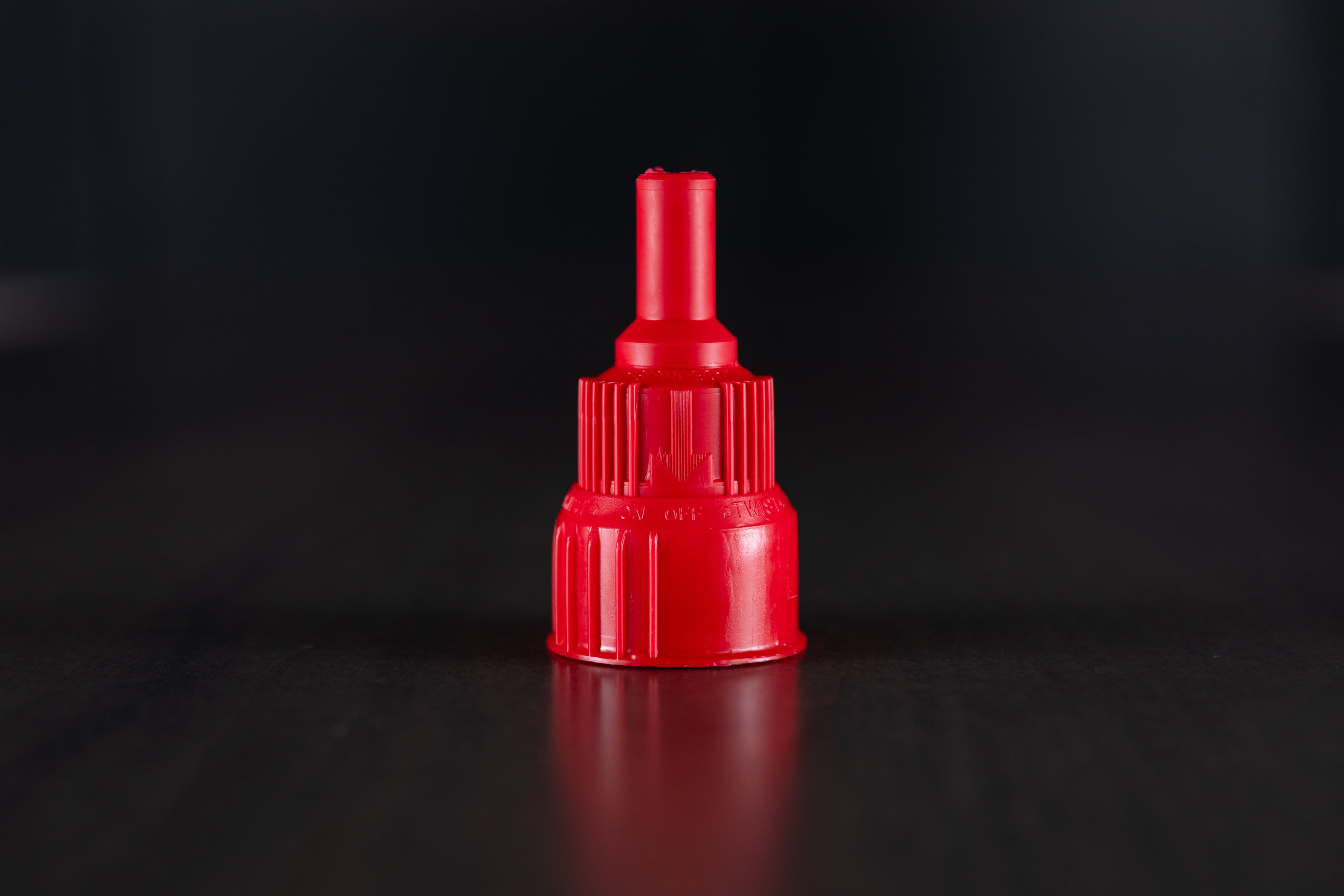 Griot's Garage Premium Oil Dispensing Spout - Easy Pour Spout for Motor Oil, Lubricants & Fluids - Perfect for Automotive, DIY & Workshop Use
