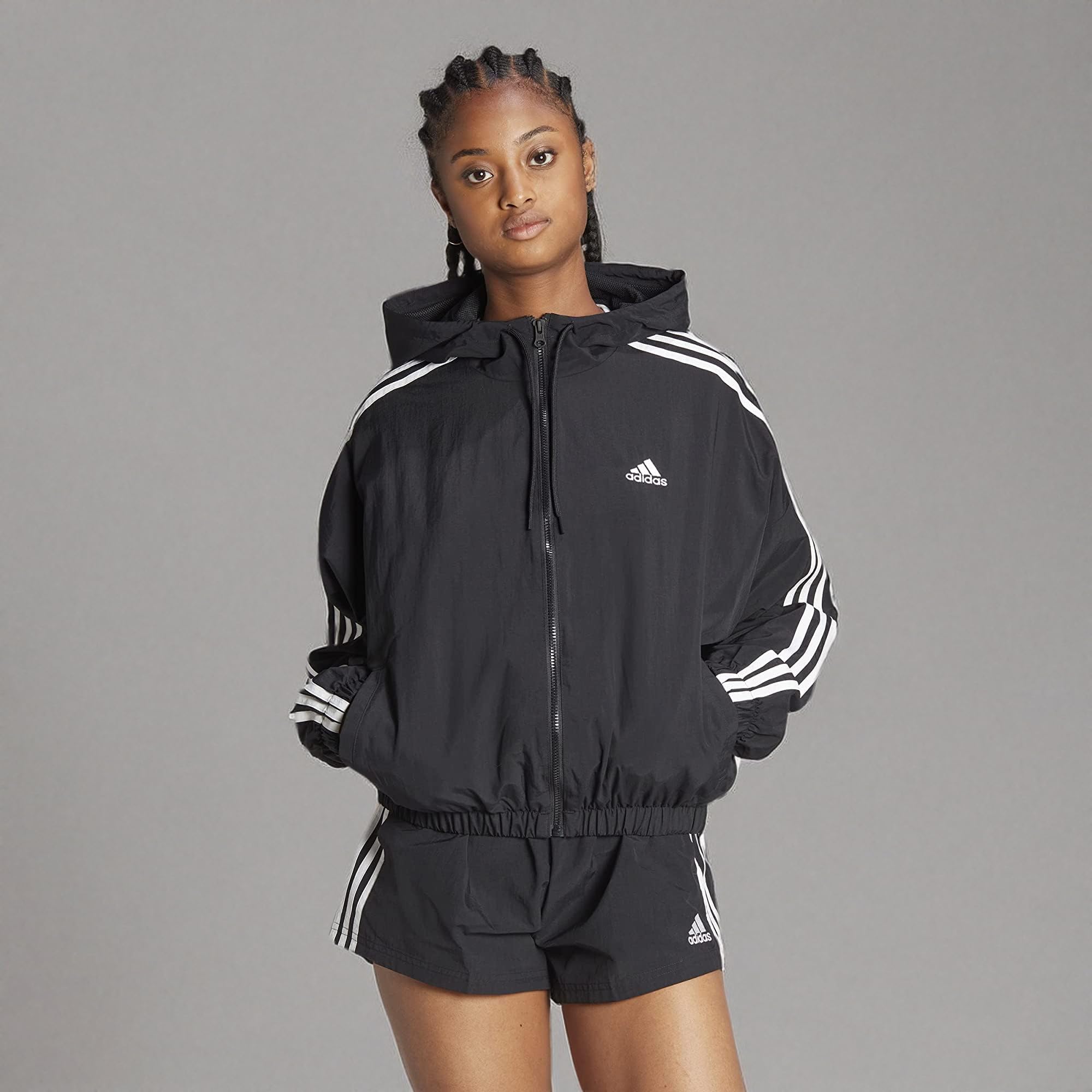 adidas Women's Essentials 3-Stripes Woven Windbreaker Jacket - Lightweight Water-Resistant Outdoor Running & Travel Coat