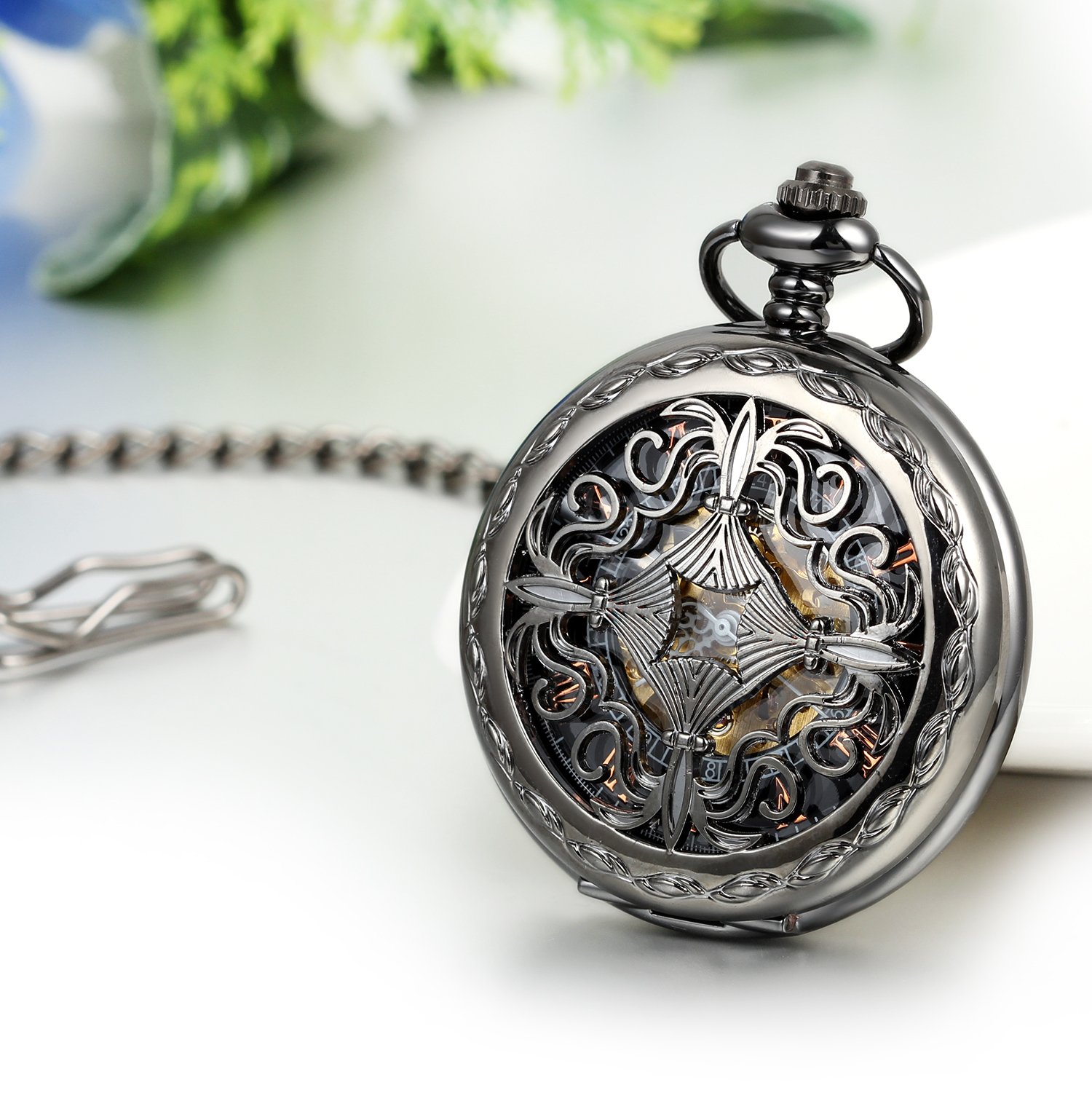 Antique Mechanical Pocket Watch - Retro Classic Hand-Wind Steampunk Fob Watch with Chain | Vintage Style Gift for Collectors, Cosplay & Special Occasions