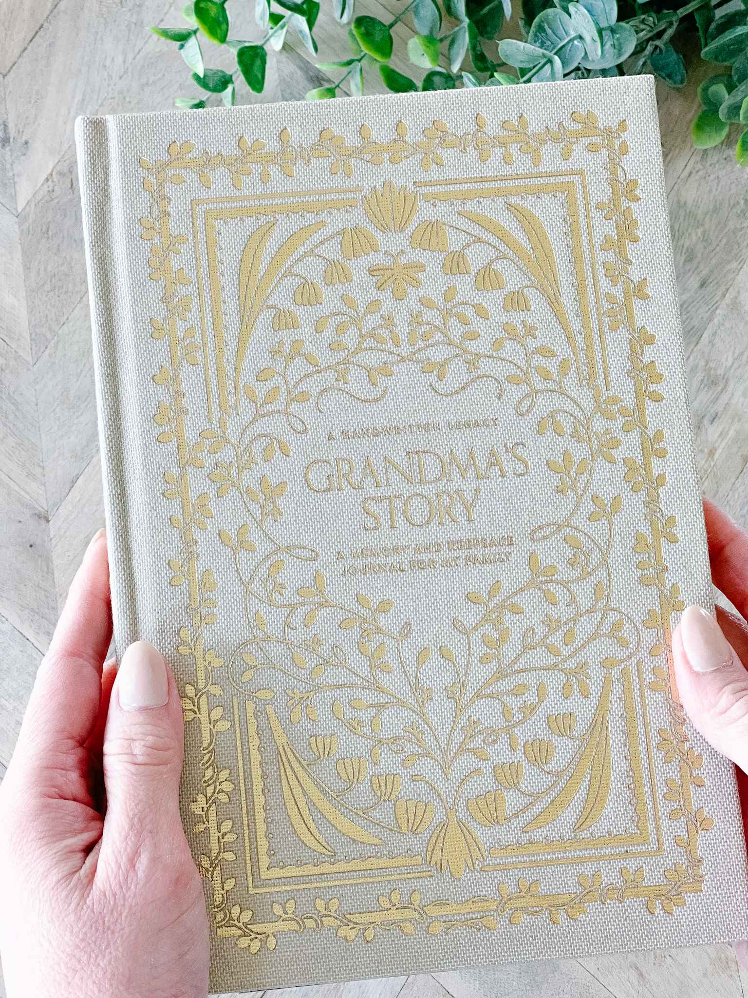 Grandma's Story - Personalized Keepsake Memory Book for Cherished Family Memories | Perfect for Gifts, Scrapbooking & Preserving Family History