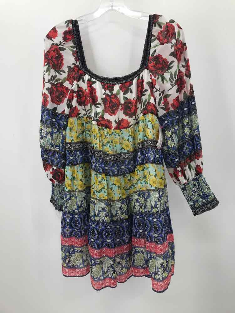 Pre-Owned Alice + Olivia Red Floral Long Sleeve Blouse Size Small - Vintage Women's Top for Work, Date Night & Special Occasions