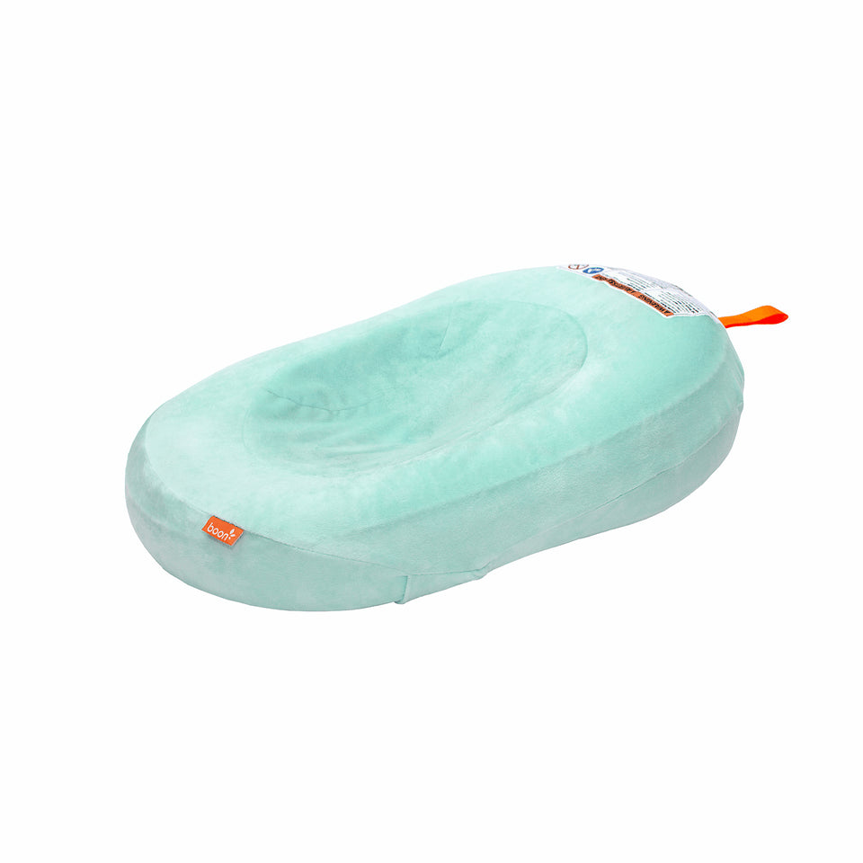 Boon PUFF Inflatable Baby Bathtub - Portable Infant Bath Tub for Newborns & Toddlers, Soft & Safe Baby Bathing Solution for Home & Travel Use