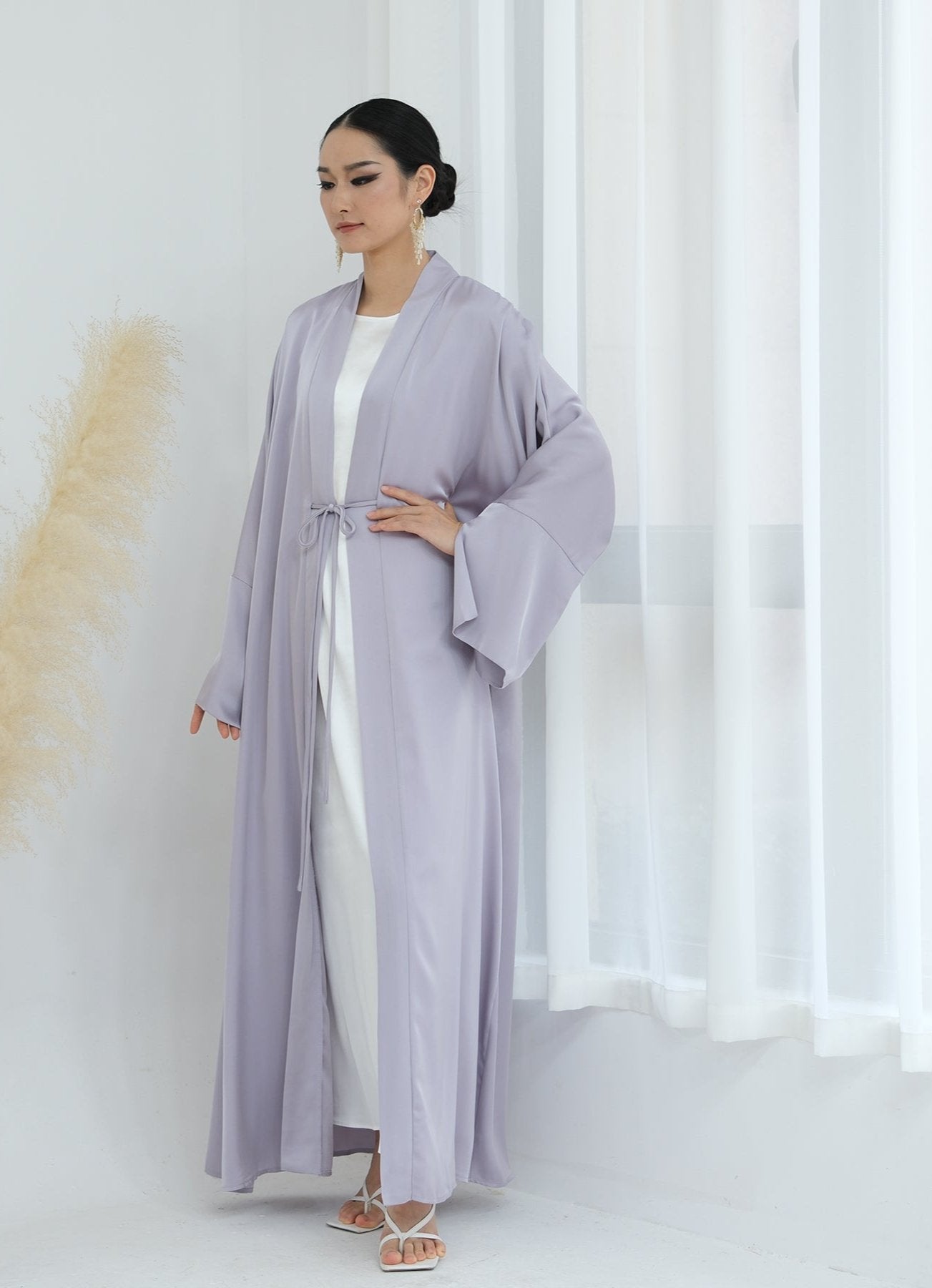 Lavinia Satin Open Abaya - Elegant Muslim Prayer Dress in Soft Lavender | Perfect for Prayer, Mosque, and Special Occasions