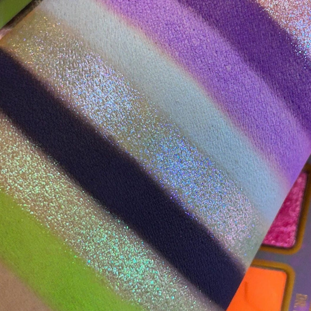 Nueva Vida x Steff's Beauty Stash Eyeshadow Palette - 18 Highly Pigmented Matte & Shimmer Eyeshadows for Professional Makeup | Perfect for Day to Night Looks, Bridal Makeup & Special Occasions