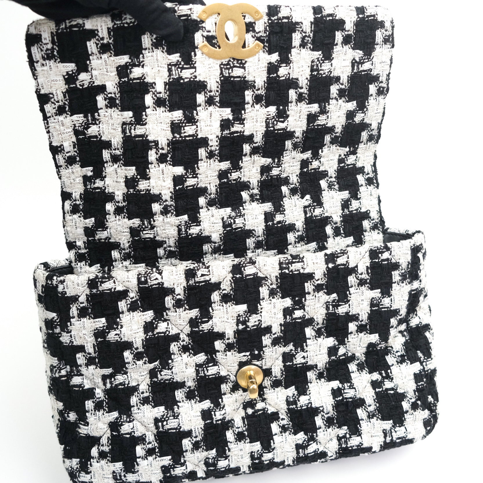 Chanel 19 Medium Flap Bag - White Tweed with Ribbon & Mixed Hardware - Luxury Designer Handbag for Women, Perfect for Parties, Weddings & Everyday Elegance