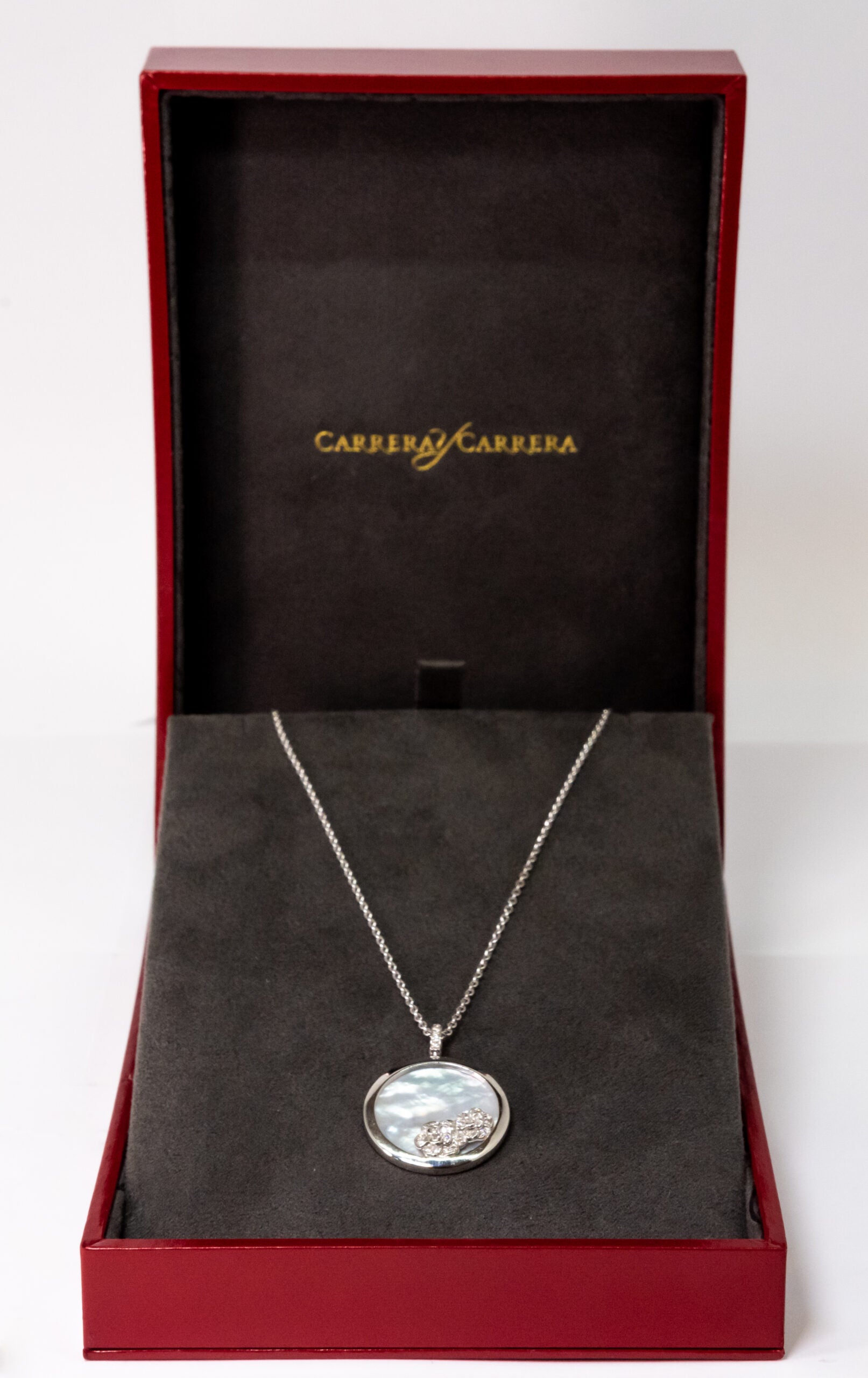 Carrera Y Carrera Baile Garden 18K White Gold Diamond Pendant Necklace - Elegant Jewelry Gift for Women, Perfect for Weddings, Anniversaries & Special Occasions