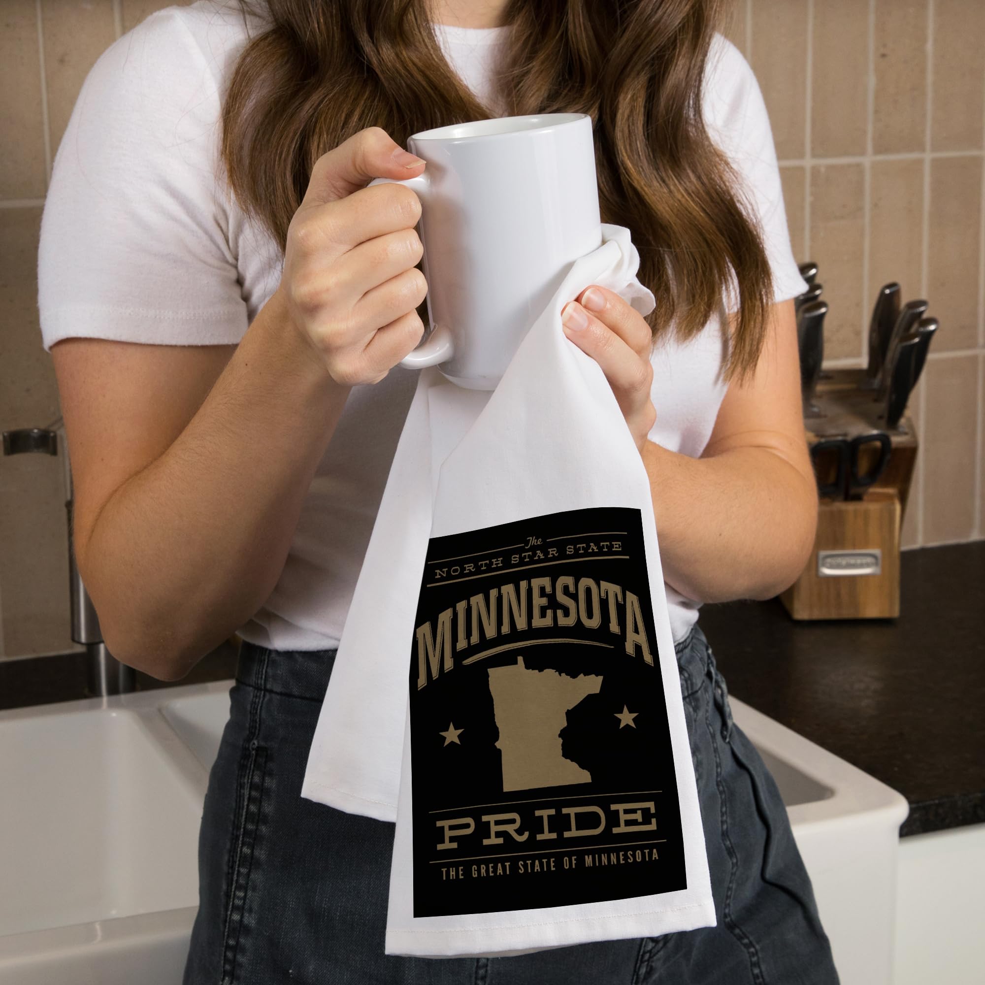 Minnesota State Pride Gold on Black Cotton Tea Towel - 100% Cotton Decorative Hand Towel for Kitchen, Home Decor & Gifts - Perfect for Dish Drying, Wall Art, and Housewarming Presents