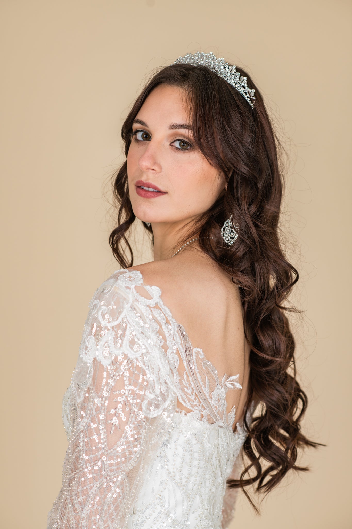 Elegant White Lace Wedding Gowns for Women - Perfect for Bridal Ceremony, Reception & Formal Events