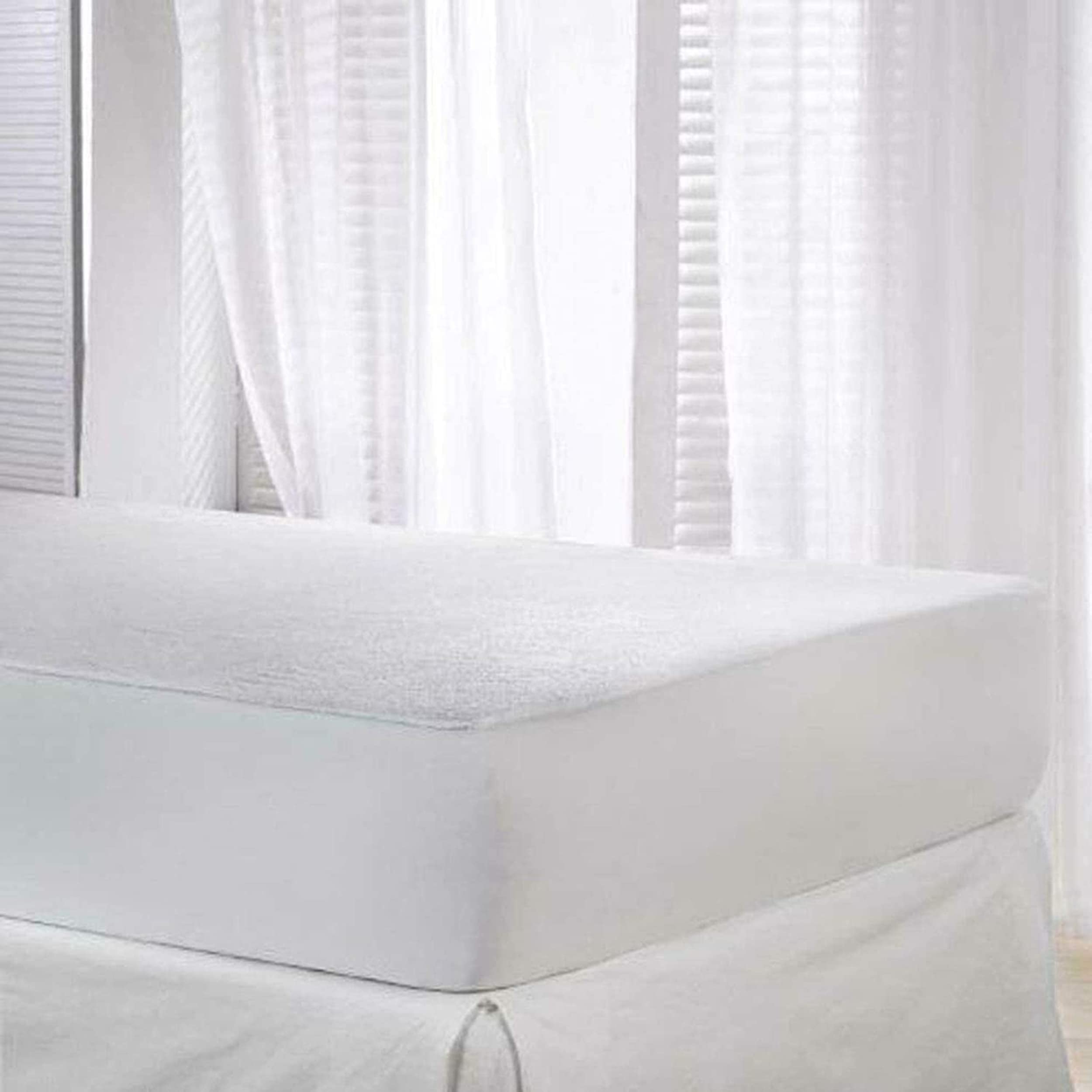 Premium Waterproof Mattress Protector - 100% Cotton Terry Towel with Aloe Vera Treatment | Hypoallergenic & Breathable | Extra Deep Pocket (Double 137x190cm) | Ideal for Allergy Sufferers, Kids' Beds & Guest Rooms