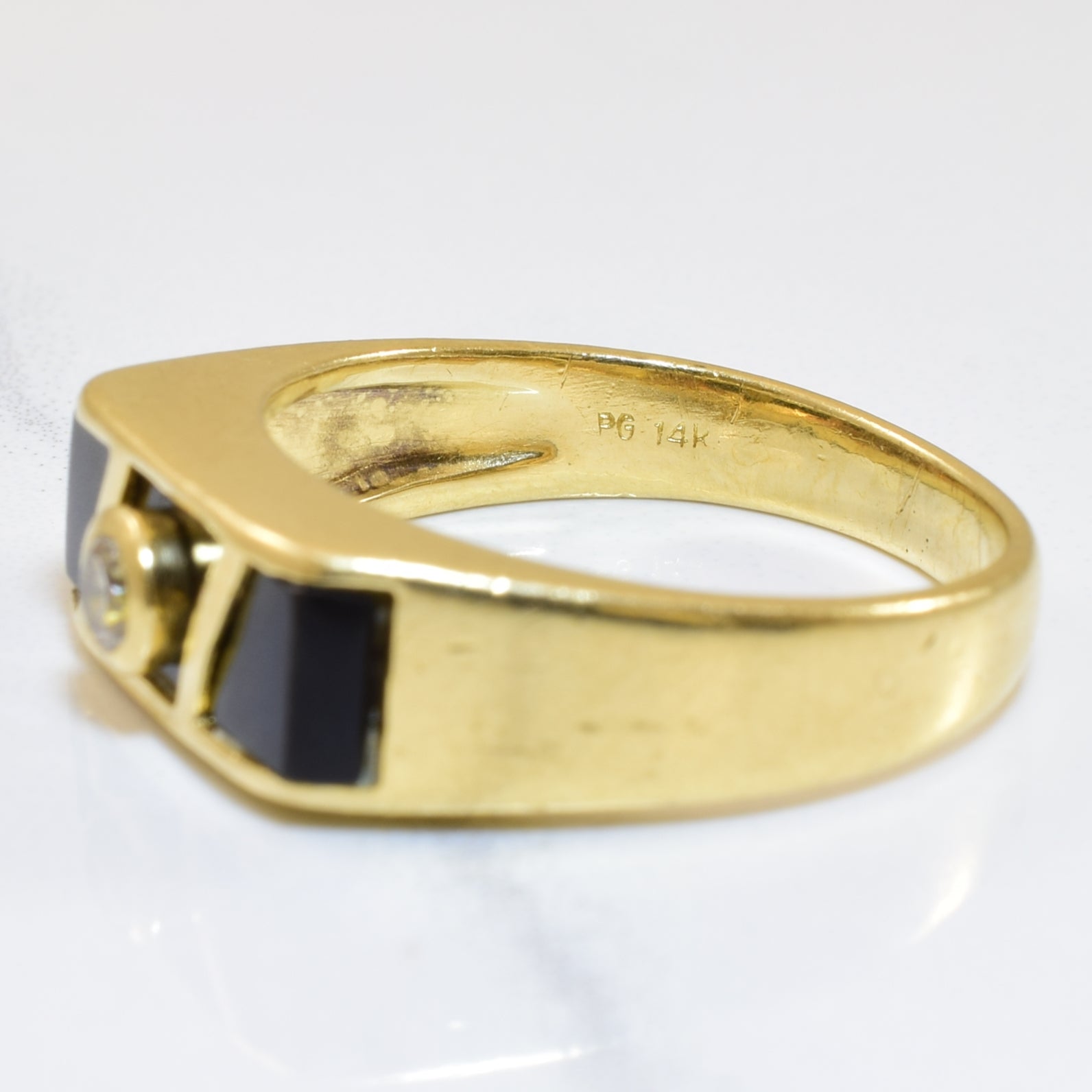 1.86ct Onyx & Diamond Ring for Women - 0.10ct Diamond Accents - Size 7.75 - Elegant Black Gemstone Jewelry for Evening Wear & Special Occasions