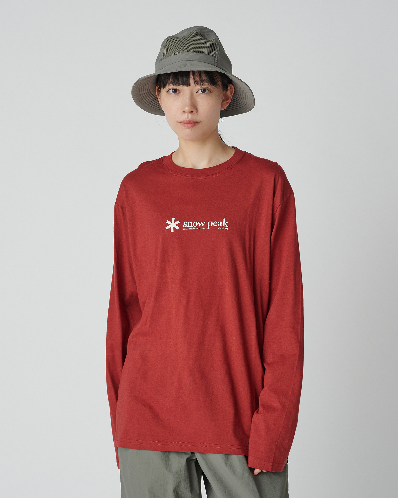 Soft Cotton Long Sleeve T-Shirt with Logo - Comfortable Casual Wear for Men & Women | Perfect for Everyday Outfits, Work & Outdoor Activities
