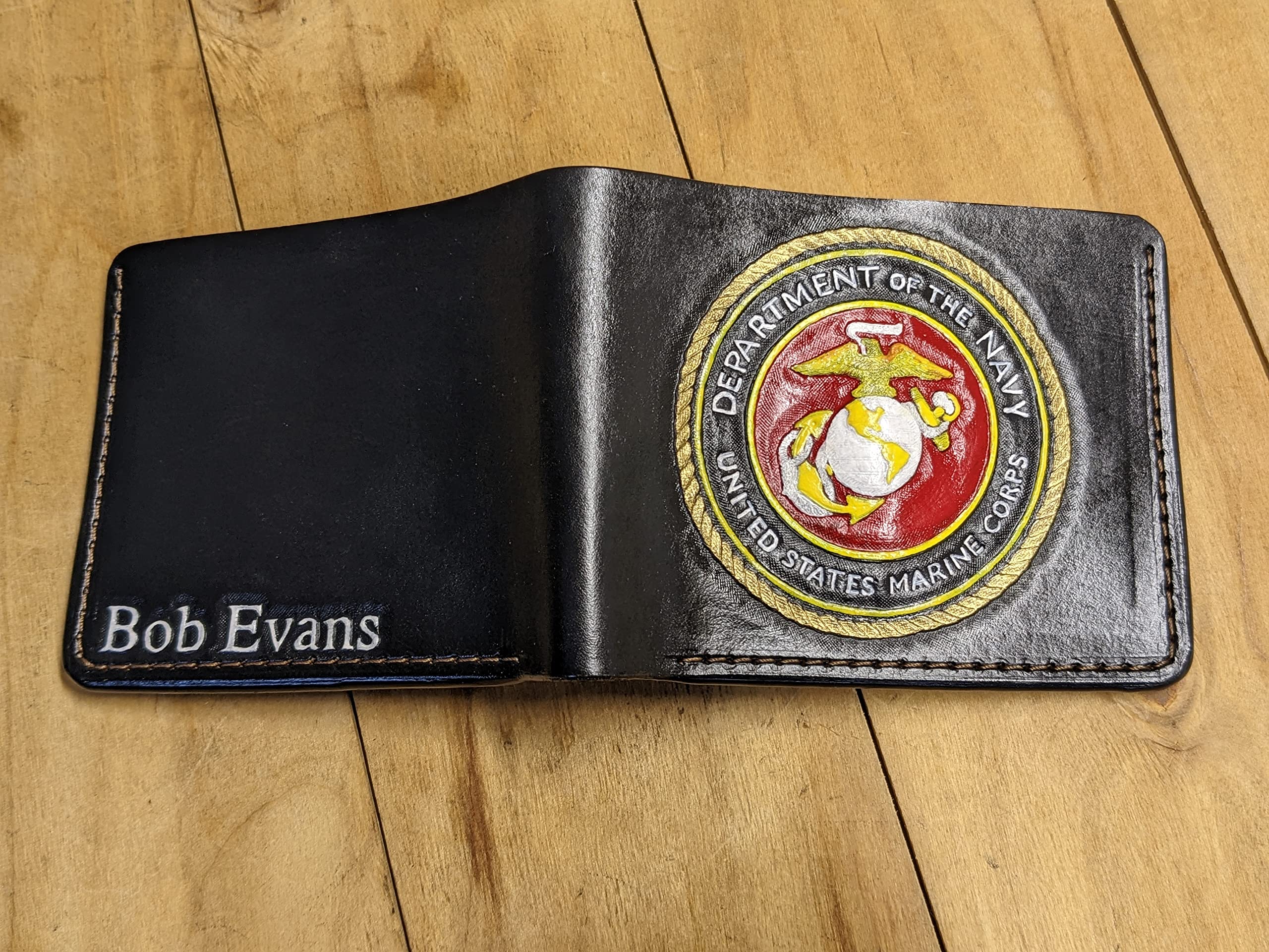Handcrafted 3D Genuine Leather Wallet for Men - Custom Engraved & Hand-Painted Alien Design - Personalized US Marine Corps Gift - Perfect for Everyday Carry, Travel & Special Occasions